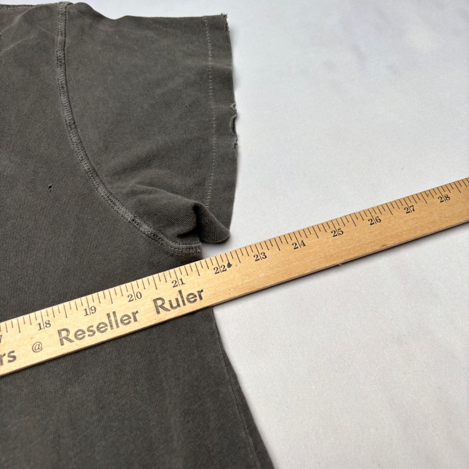 MadeWorn Madeworn Notorious BIG Biggie Rap Tee Shirt 21.75x27 Vintage Size US L / EU 52-54 / 3 - 4 Thumbnail