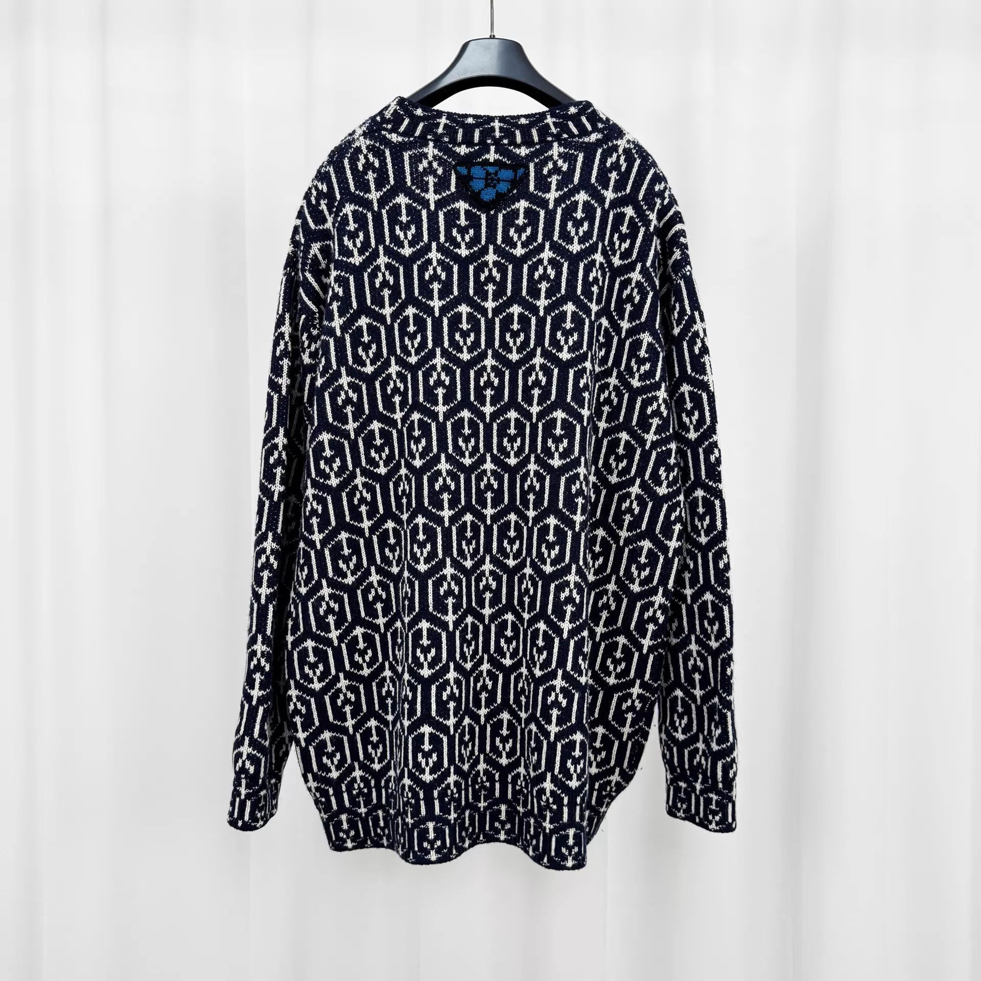 Prada Prada Geo Triangle Logo Wool Knit Cardi 40 99 New Size S / US 4 / IT 40 - 2 Thumbnail