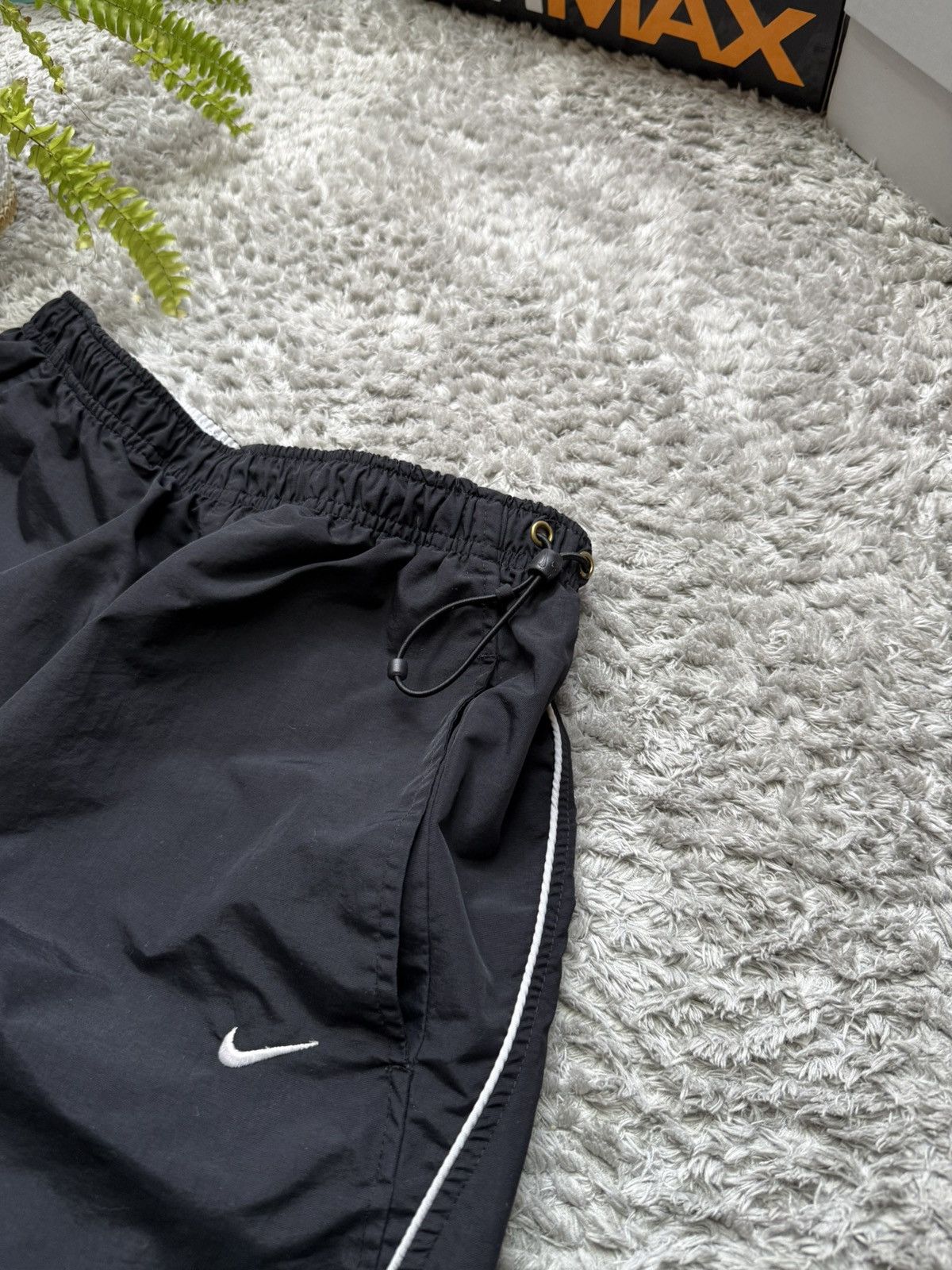Nike 00s Nike Shorts Vintage Nylon Rare Retro Swoosh Shox Drill Size US 34 / EU 50 - 6 Thumbnail