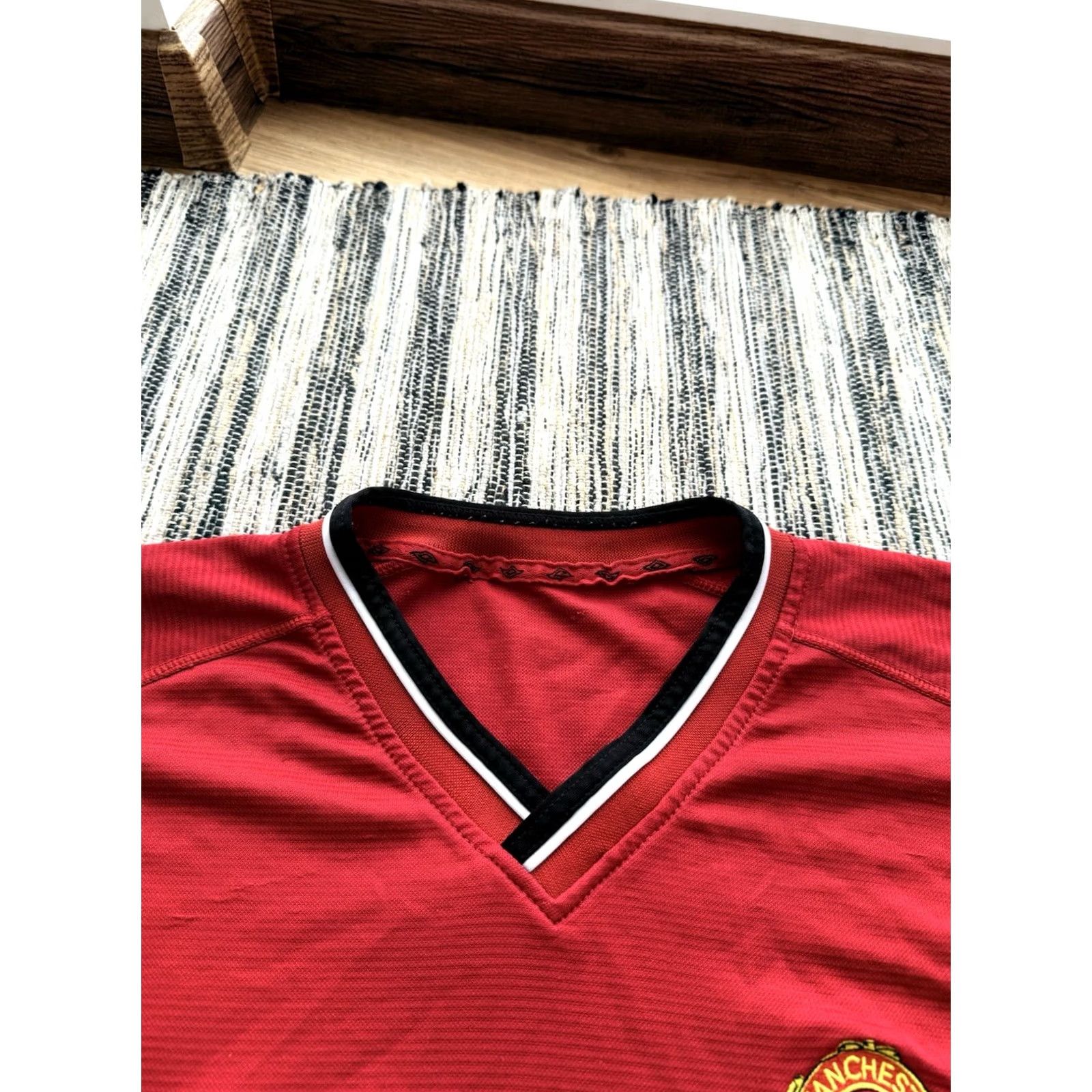 Umbro VINTAGE Umbro MANCHESTER UNITED HOME FOOTBALL JERSEY Men’s XL Red Soccer Shirt Sports Jersey England 2000-2002 Size US XL / EU 56 / 4 - 6 Thumbnail