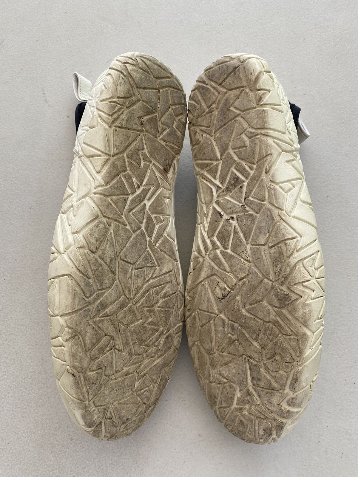 Issey Miyake × Japanese Brand Issey Miyake Men White Vulcanized Mid-Top Size US 10 / EU 43 - 7 Thumbnail