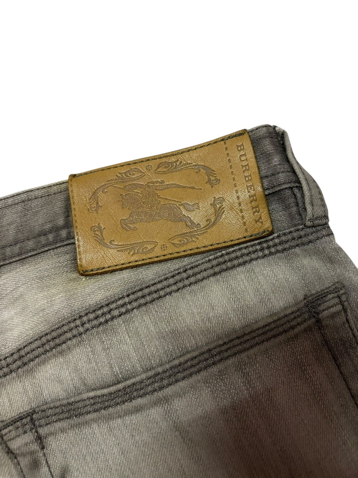 Burberry Vtg Burberry Japan Faded Distressed Jeans Size US 31 - 9 Thumbnail