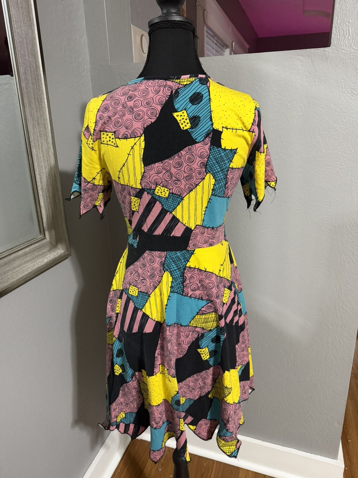 Disney Disney Nightmare Before Christmas Patchwork Jagged Dress M Size M / US 6-8 / IT 42-44 - 3 Thumbnail