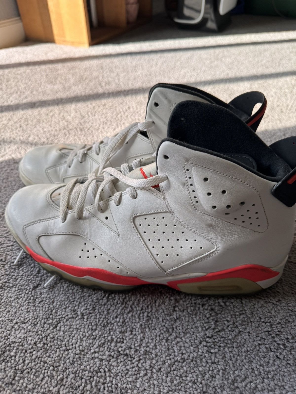Jordan Brand × Nike Air Jordan 6 Retro 'White Infrared' 2014 Size US 12 / EU 45 - 2 Thumbnail