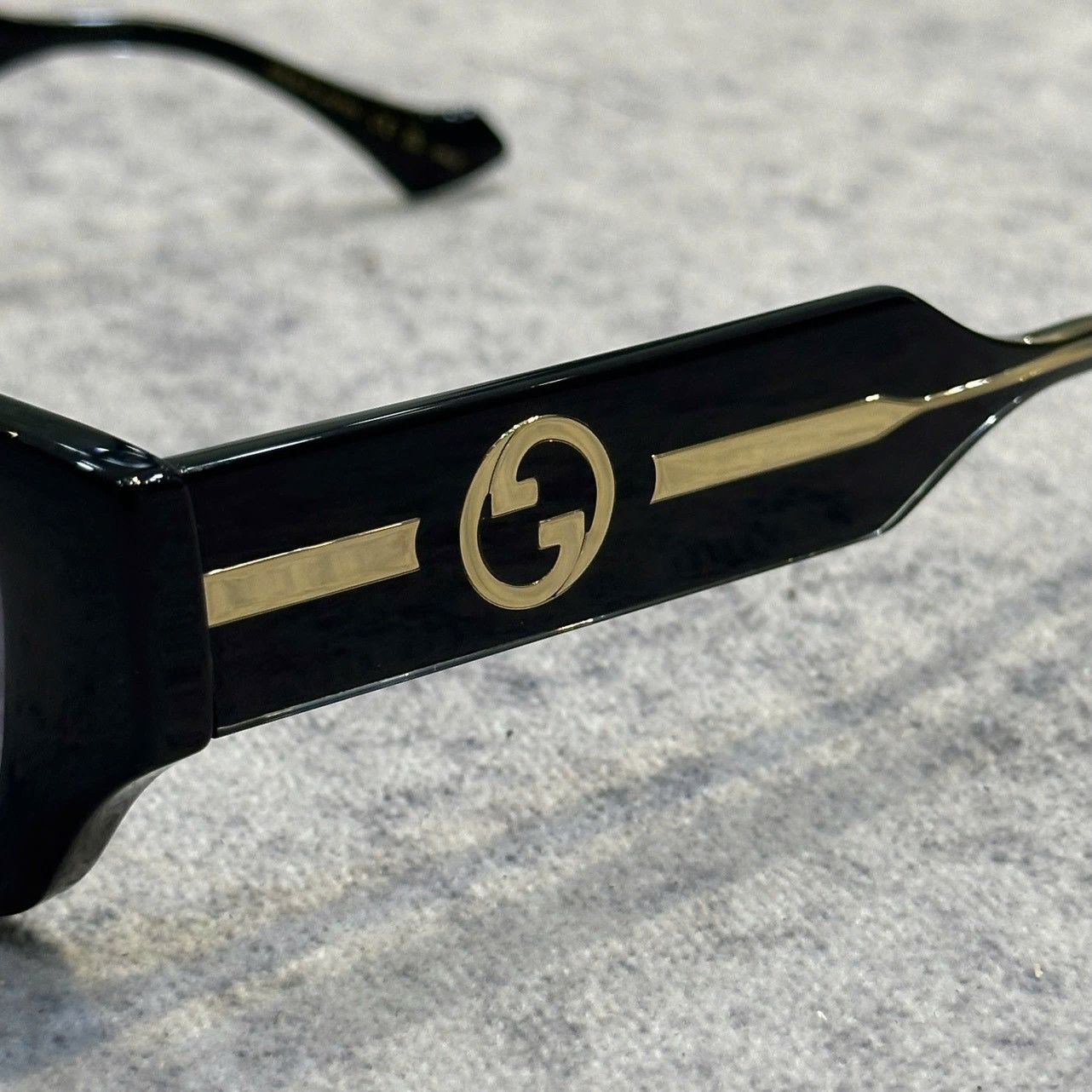 Gucci GUCCI GG1558SK 001 Size ONE SIZE - 2 Thumbnail