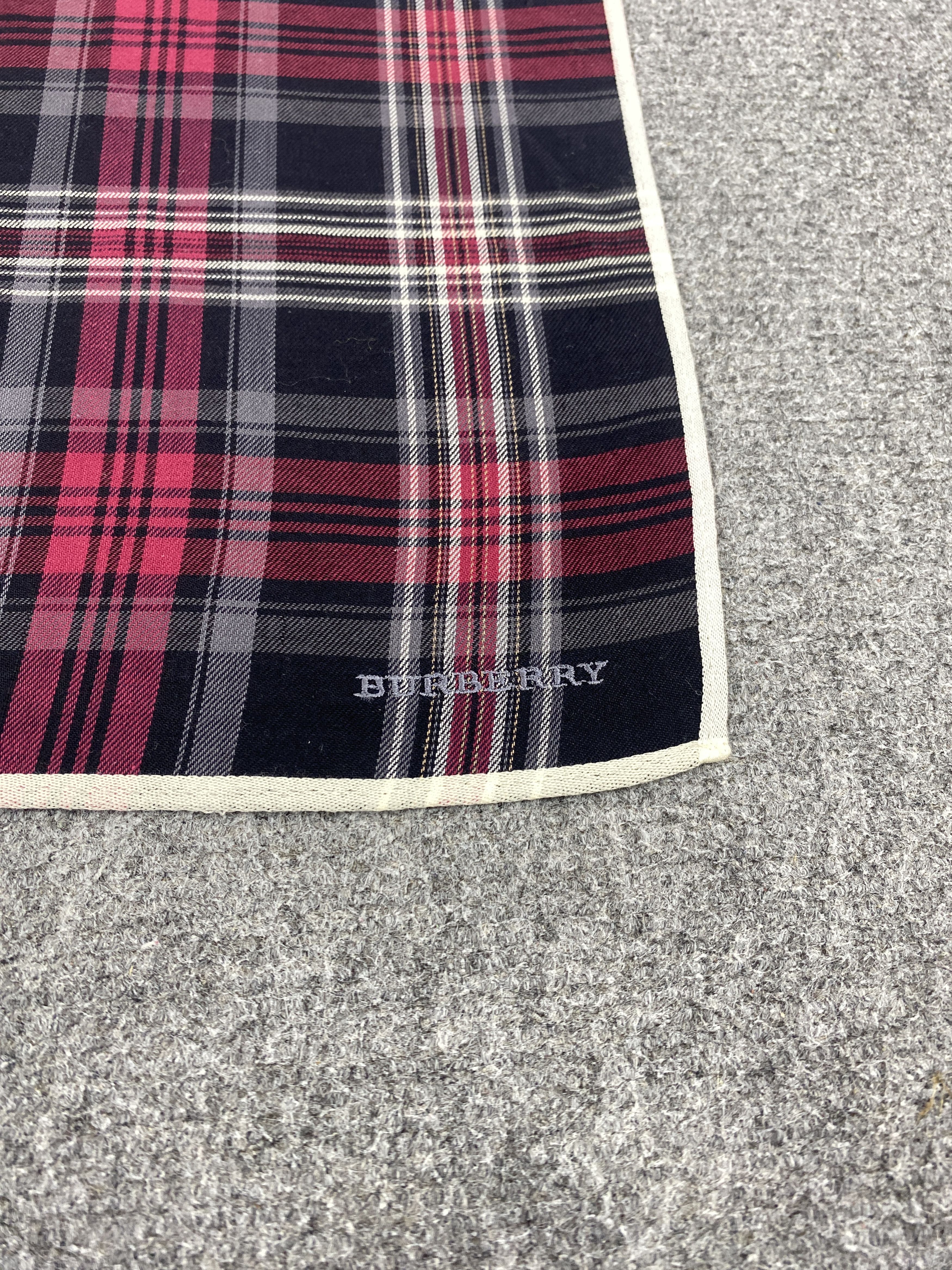 Burberry Vintage Burberry Handkerchief / Neckerchief KT0304 Size ONE SIZE - 5 Thumbnail