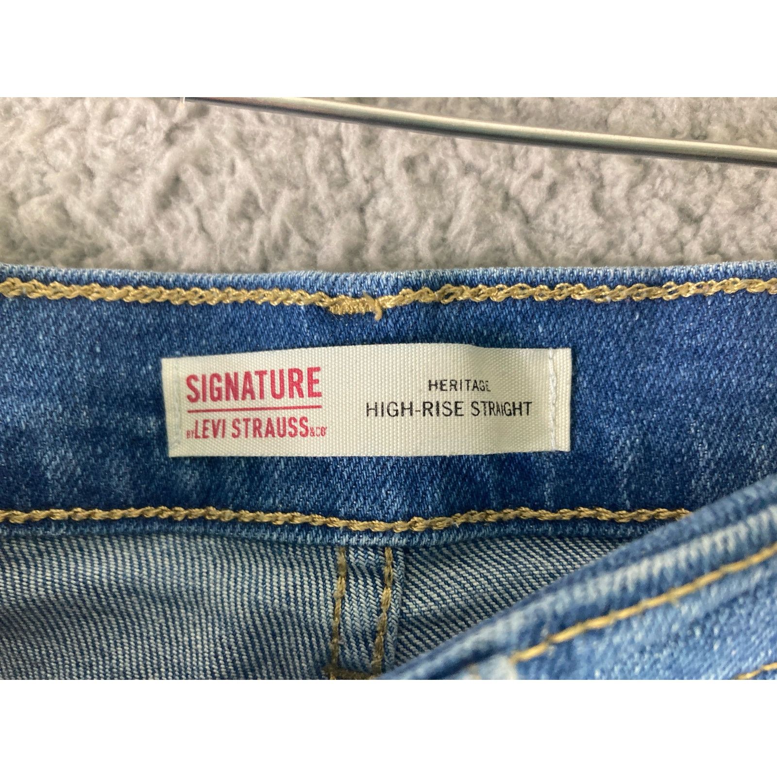 Levi's Levi's Women's High-Rise Distressed Straight Jeans Sz 7 Blue Size 27" / US 4 / IT 40 - 2 Thumbnail