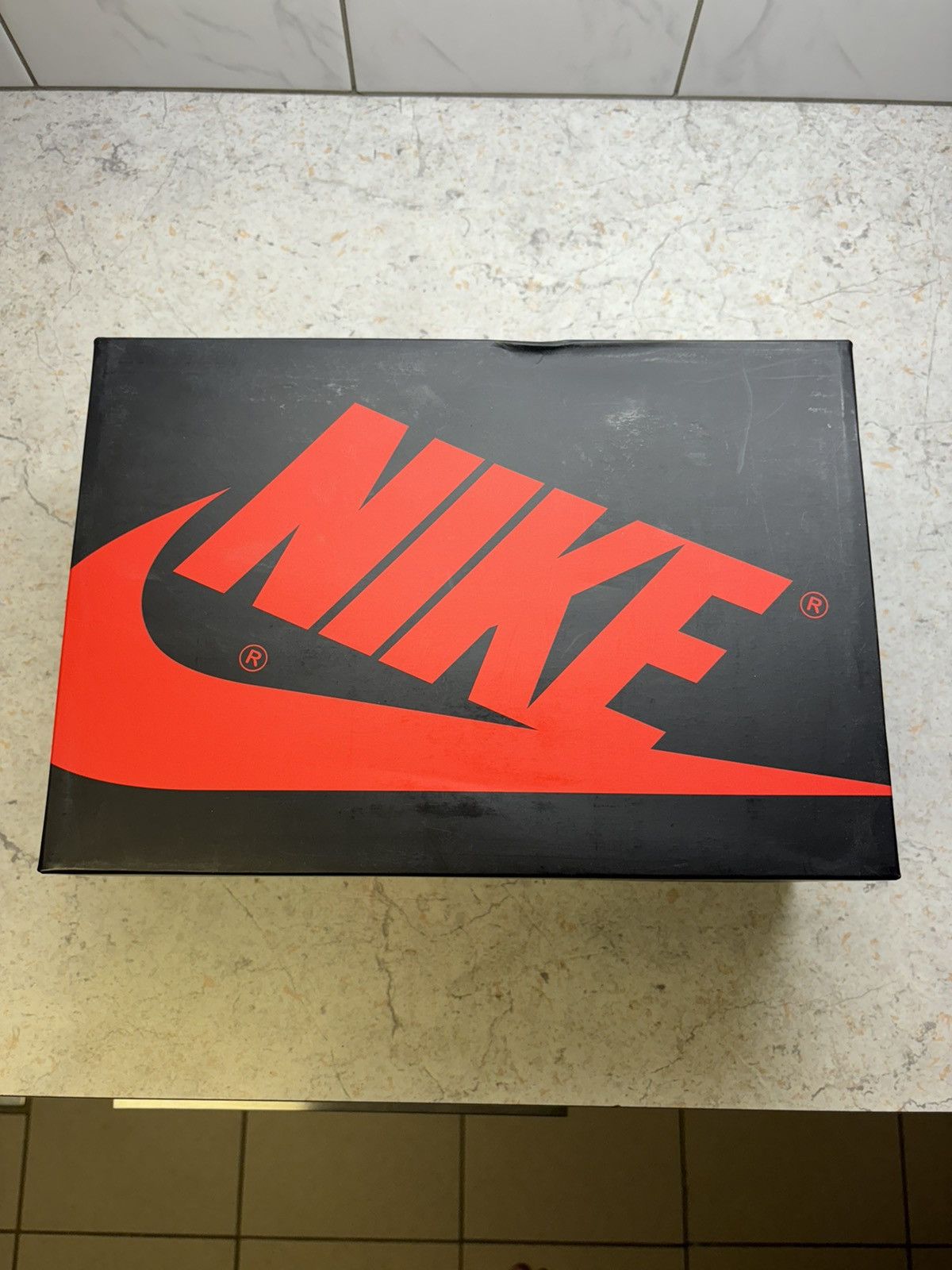 Jordan Brand Air Jordan 1 Retro High OG ‘Volt Gold’ Size US 11.5 / EU 44-45 - 13 Thumbnail