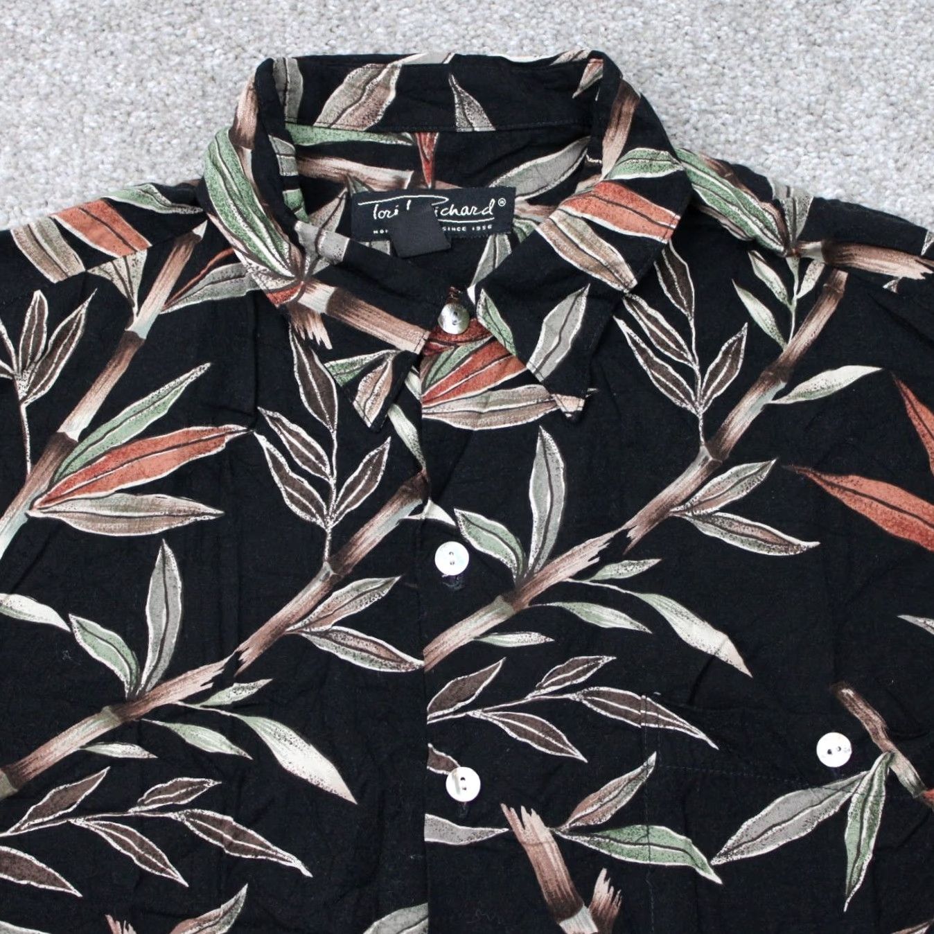 Tori Richard Tori Richard Shirt Mens Medium Black Floral 100% Viscose Short Sleeve Hawaiian Shirt Size US M / EU 48-50 / 2 - 4 Thumbnail
