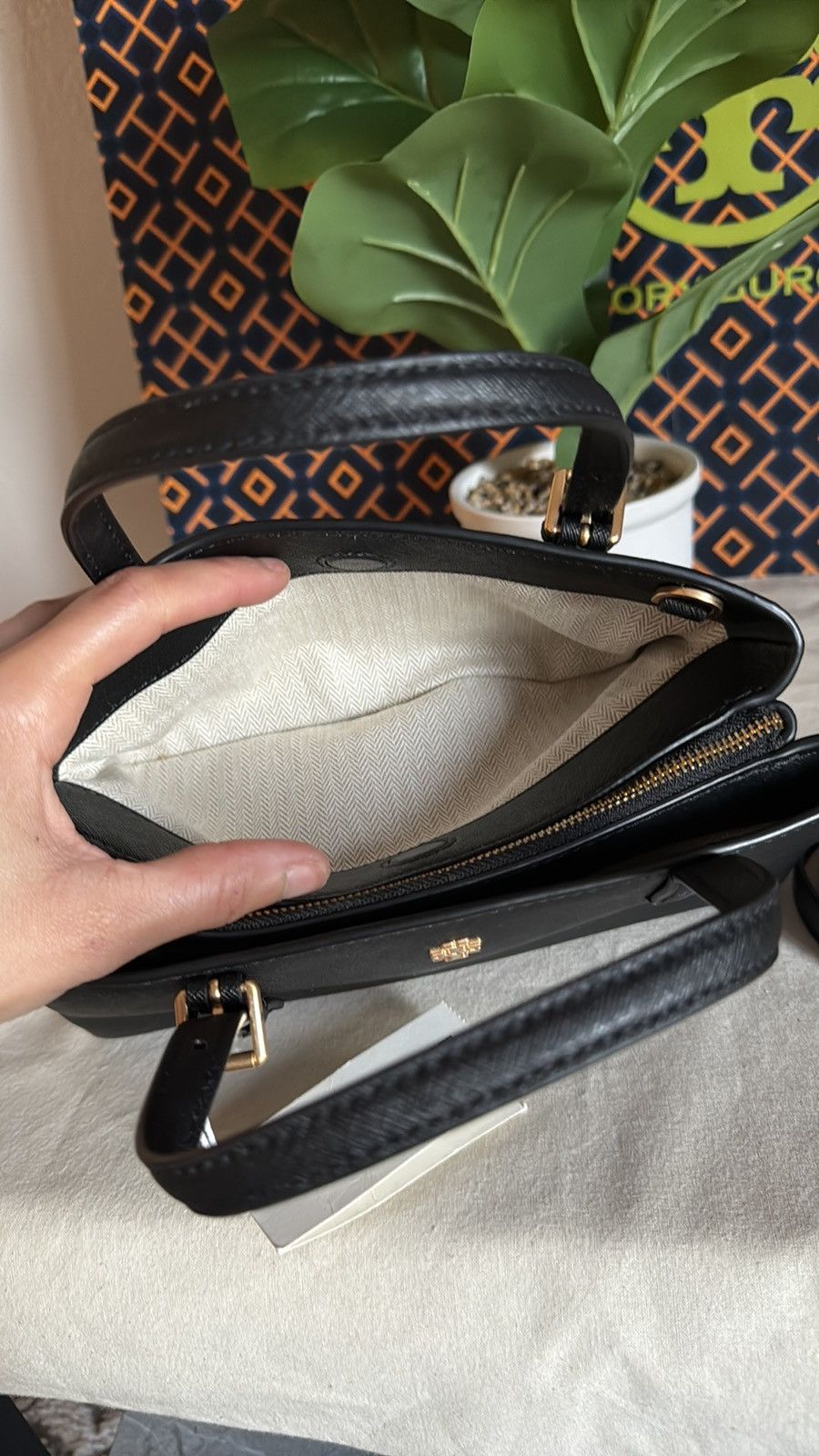 Tory Burch New, authentic tory burch black tote bag , crossbody Size ONE SIZE - 5 Thumbnail