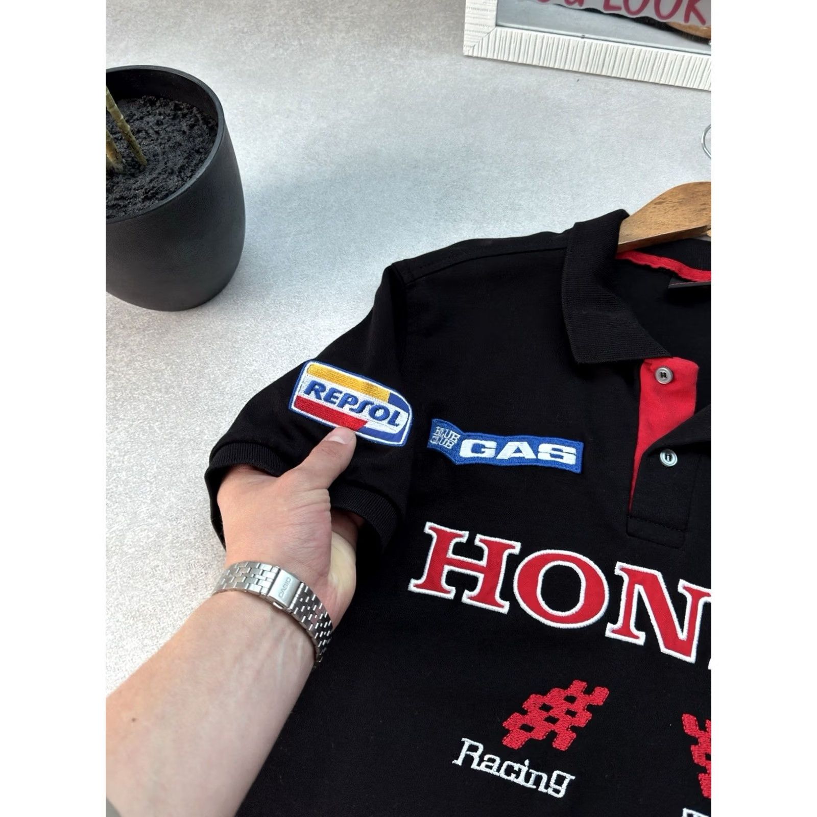 Honda VINTAGE Honda Racing Polo T-Shirt Short Sleeve Mens Size L Black Cotton Polo Shirt Racing Nascar 90s Honda Vintage Polos Polos Black Mens L Size US L / EU 52-54 / 3 - 6 Thumbnail