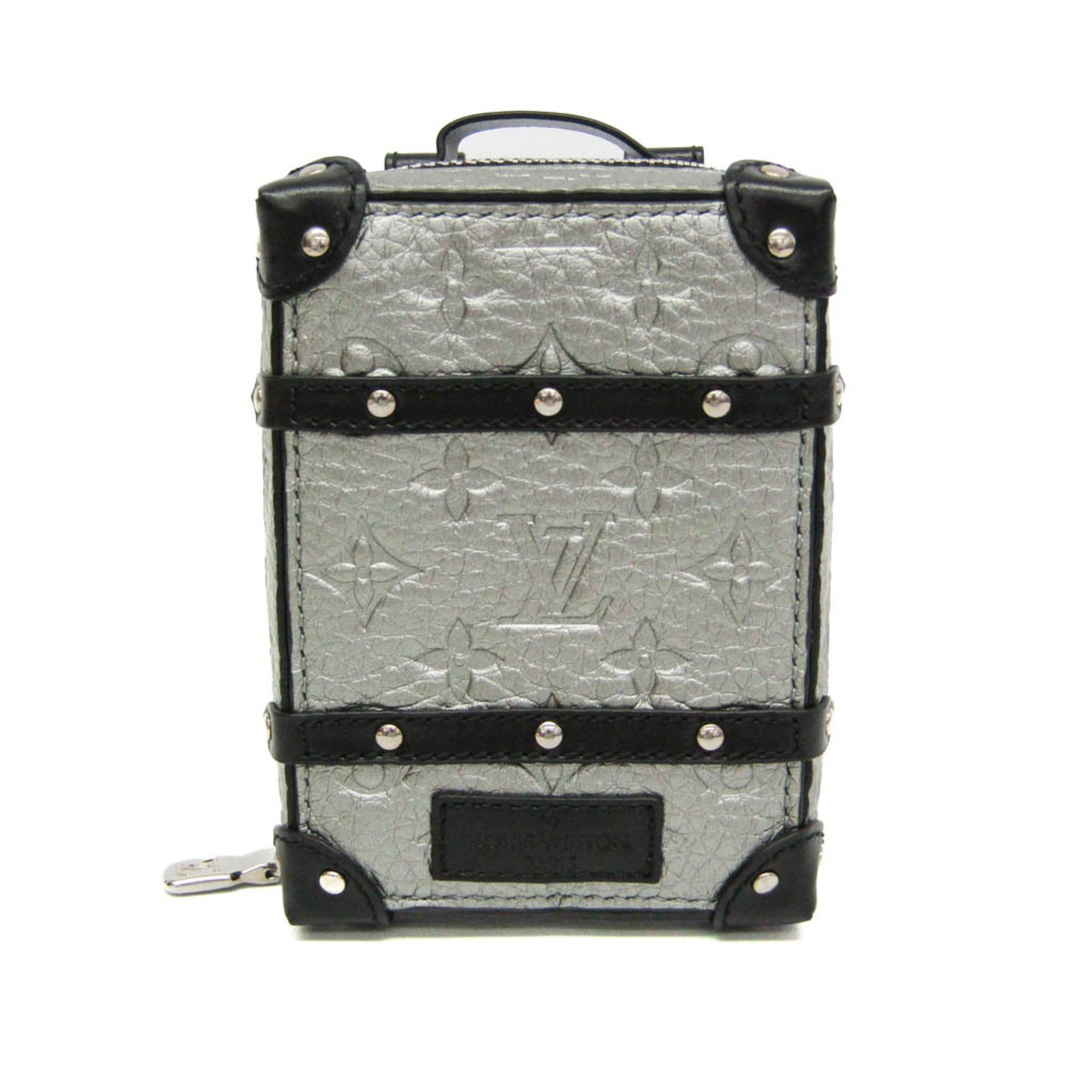 Louis Vuitton Louis Vuitton Leather Handbag Charm Silver,Black Pochette Soft Trunk Backpack M01392 Size ONE SIZE - 1 Thumbnail