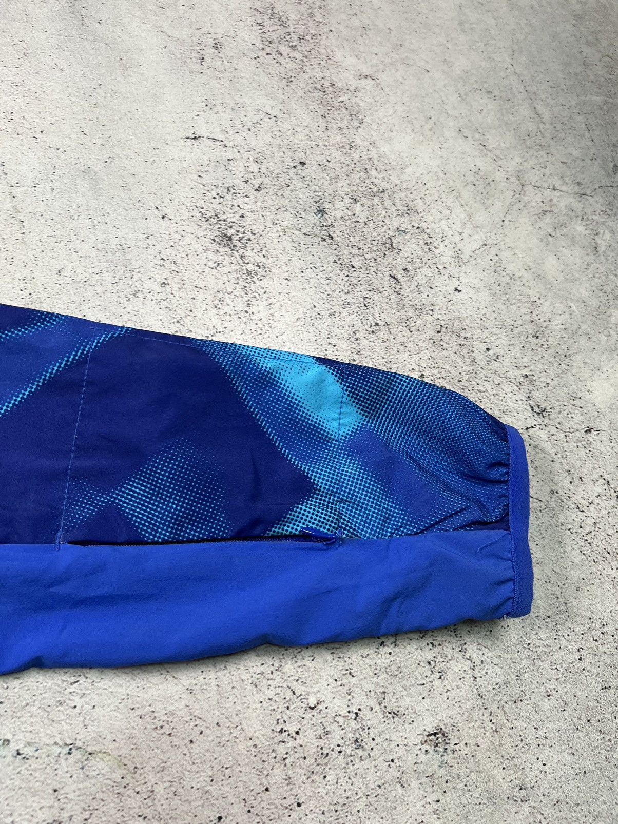 Umbro Umbro Ipswich Towm Football Jacket Training Soccer size M Size US M / EU 48-50 / 2 - 4 Thumbnail