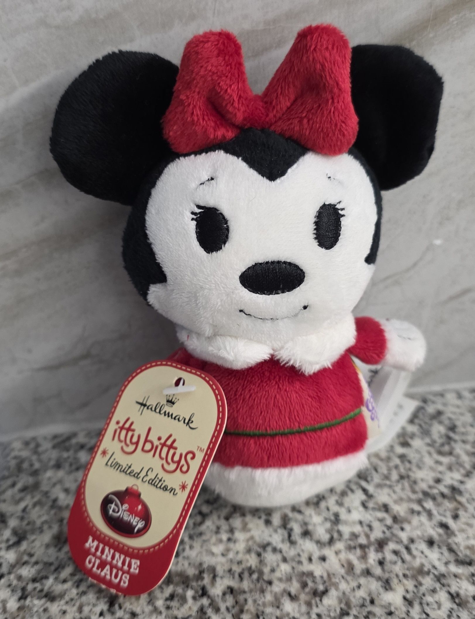 Disney NWT Hallmark Disney Itty Bittys Minnie Clause Plush 4" Size ONE SIZE - 1 Thumbnail