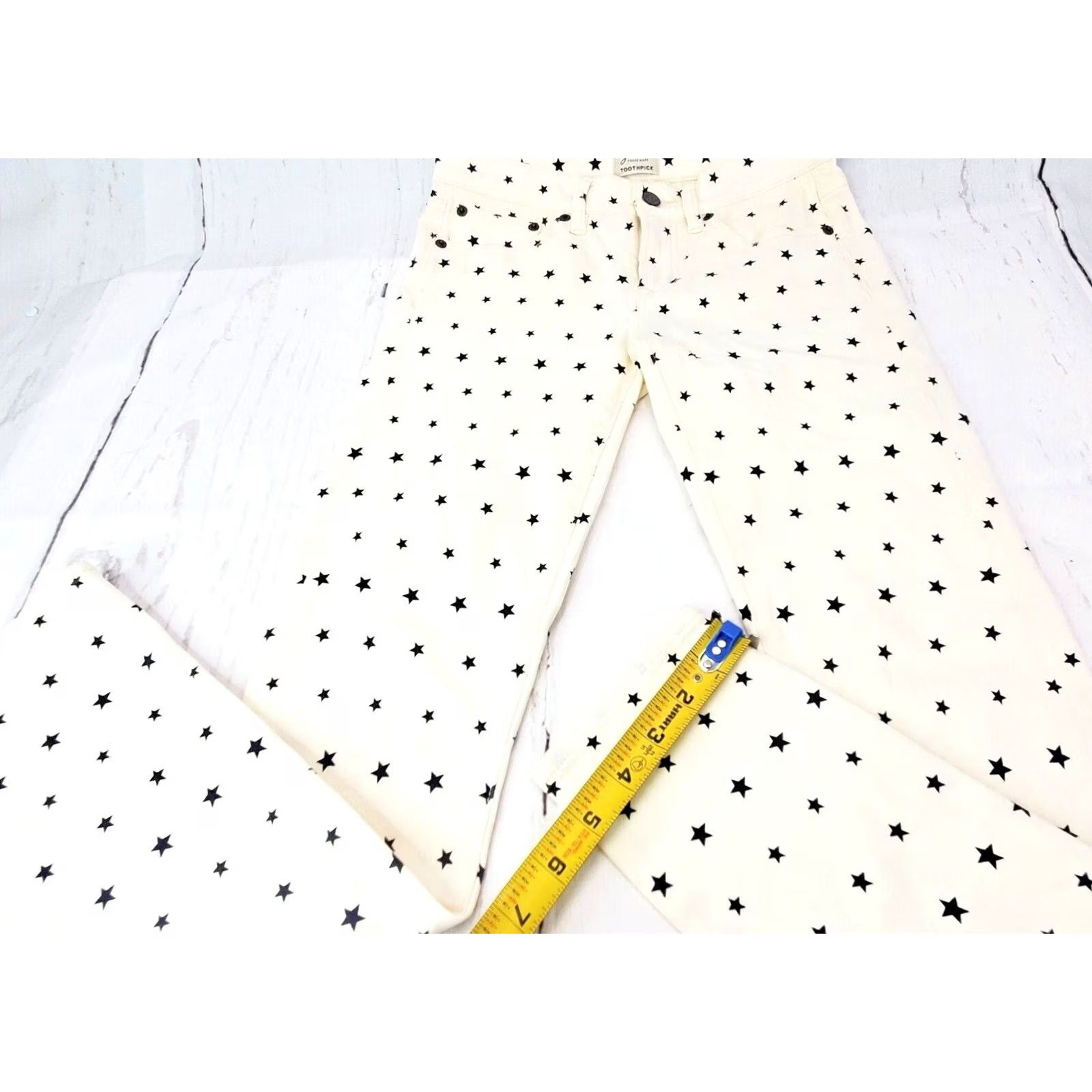 J.Crew J.CREW Toothpick Skinny Jean Women 24 White Star Print Mid Rise Stretch EUC - Regular - 26x27 - 4th Of July Theme - Stars - Denim - Cotton Blend Size 26" / US 2 / IT 38 - 2 Thumbnail