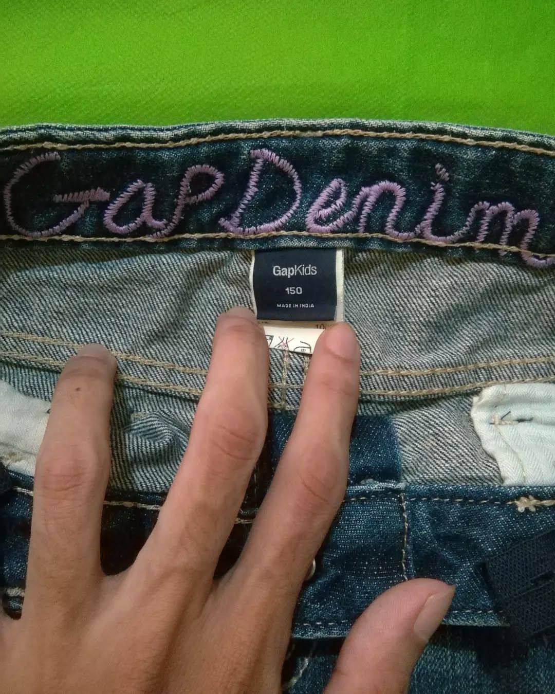 Gap 2000s Gap Kids Denim Love Pattern Cut Jeans Size 26" / US 2 / IT 38 - 7 Thumbnail