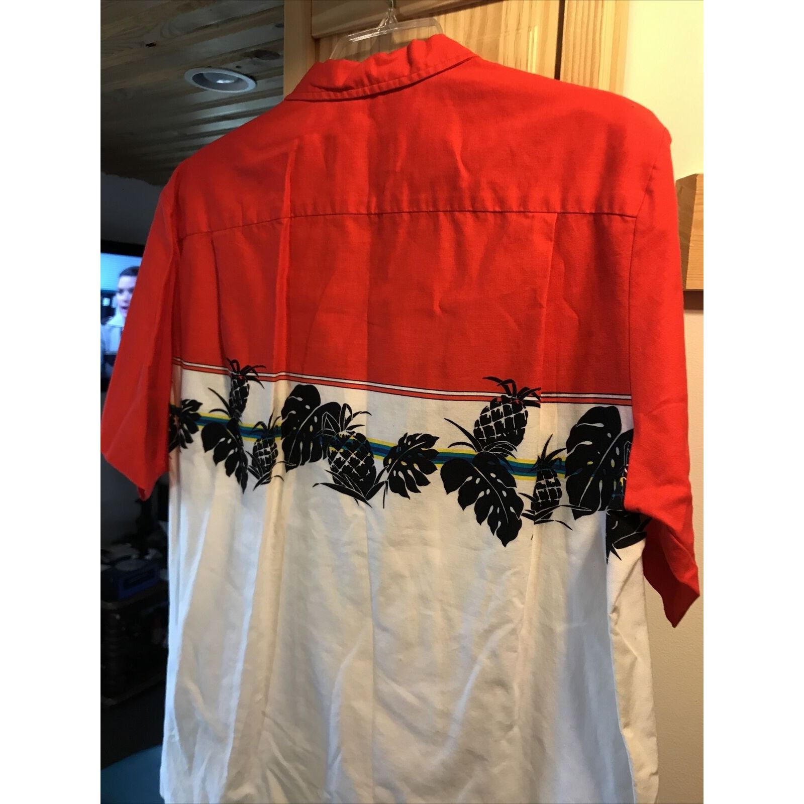Other Malihini Mens L Red White Pineapple SS Button Hawaiian Shirt Size US L / EU 52-54 / 3 - 11 Thumbnail