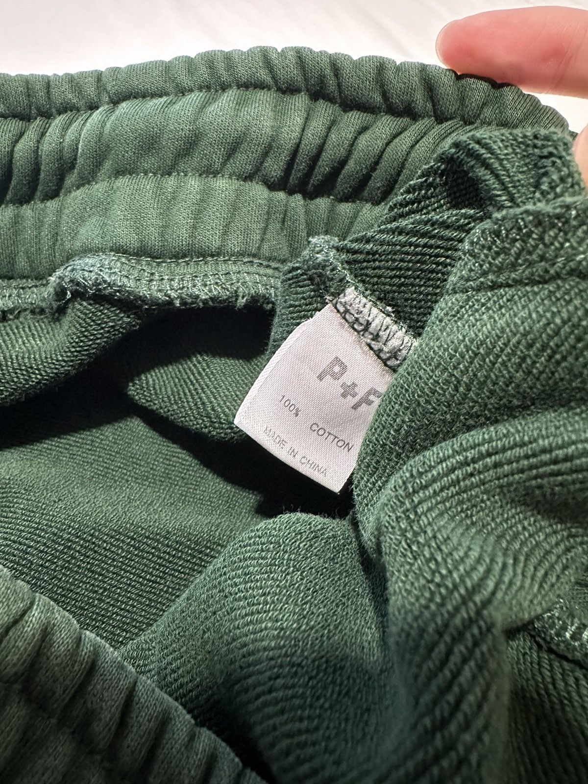 Places + Faces Places + Faces Sweatpants size small Size US 30 / EU 46 - 4 Thumbnail