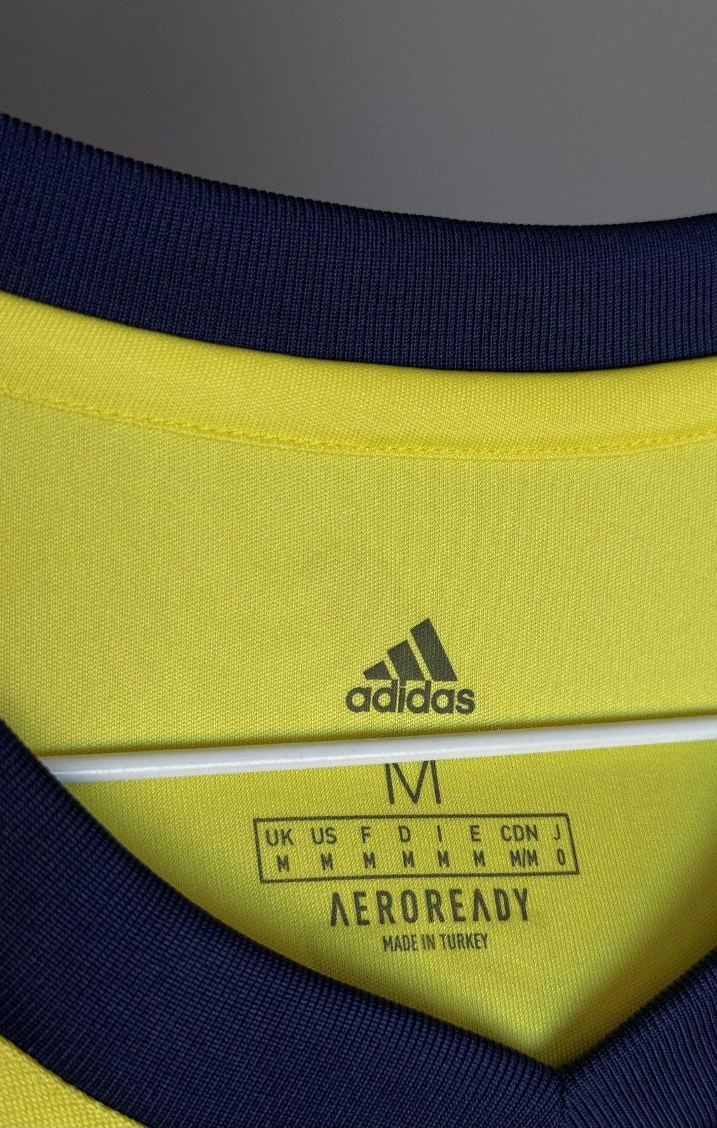 Vintage Adidas Fenerbahce SK 2020 2021 Jersey T-shirt Size US M / EU 48-50 / 2 - 13 Thumbnail