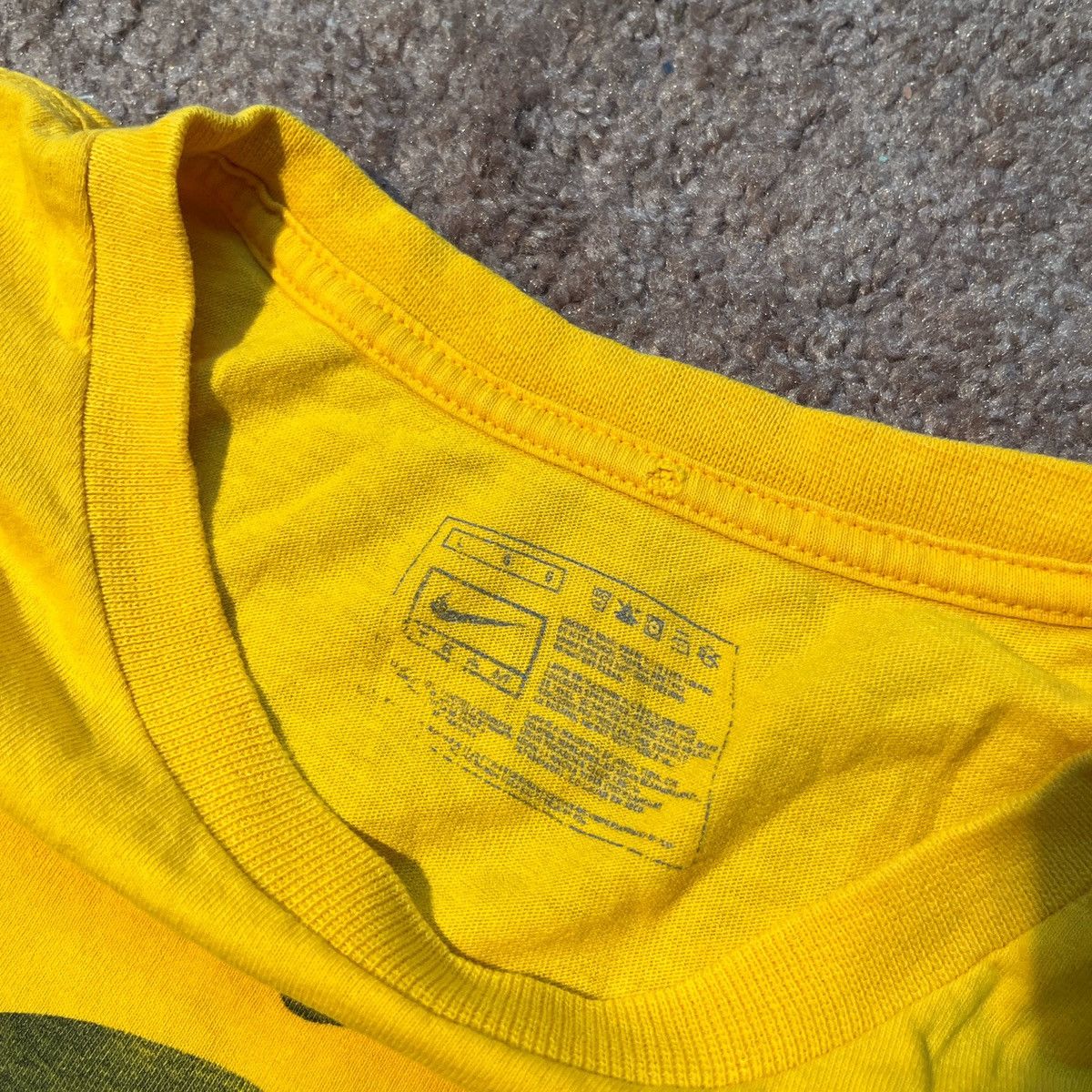 Nike Vintage Y2K Nike Center Swoosh Iowa Hawkeyes long sleeve tee Size US L / EU 52-54 / 3 - 3 Thumbnail
