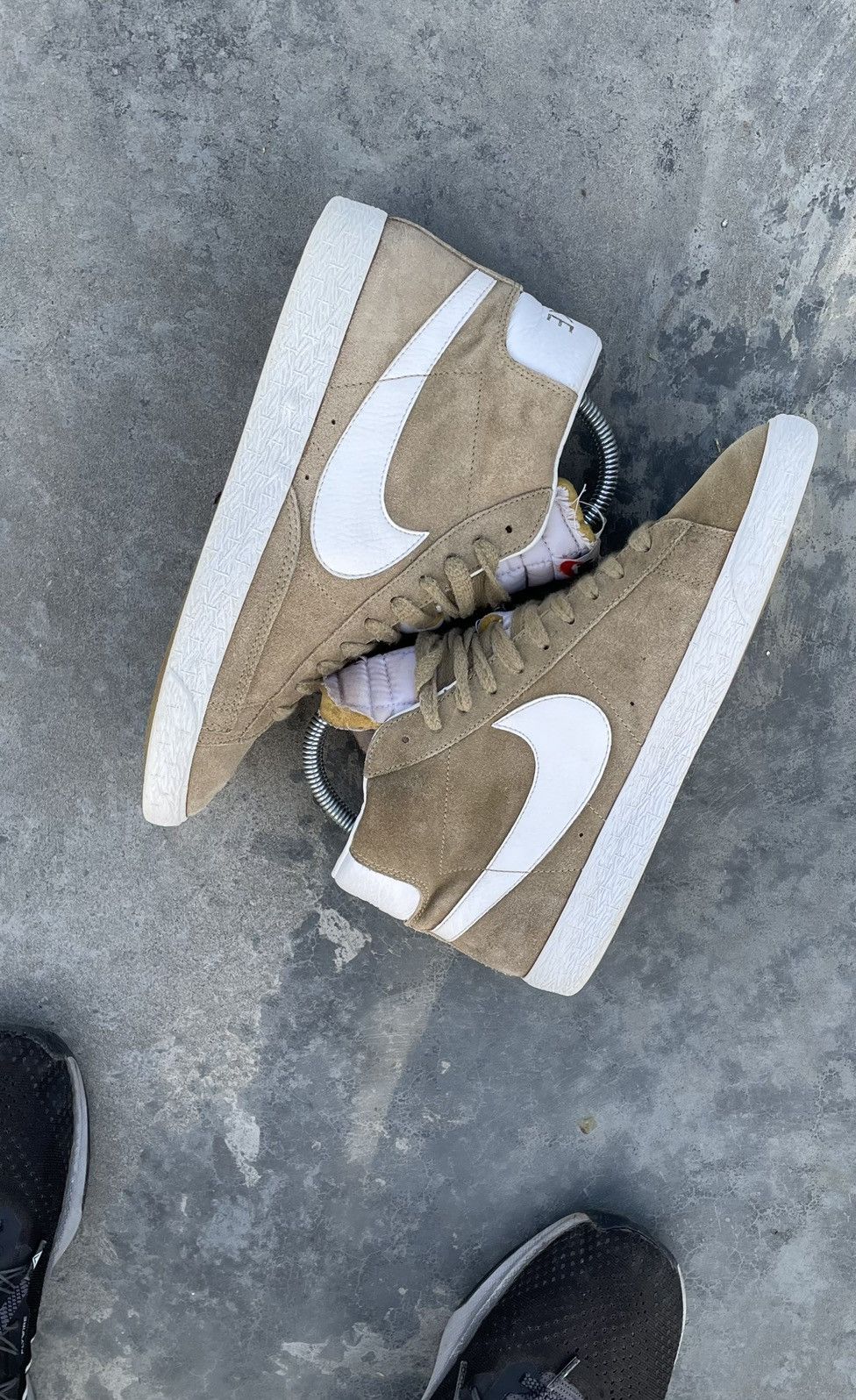 Japanese Brand VINTAGE NIKE BLAZER Y2k KHAKI MILLITARY SK8 HYPE SNEAKERS Size US 8 / EU 41 - 9 Thumbnail