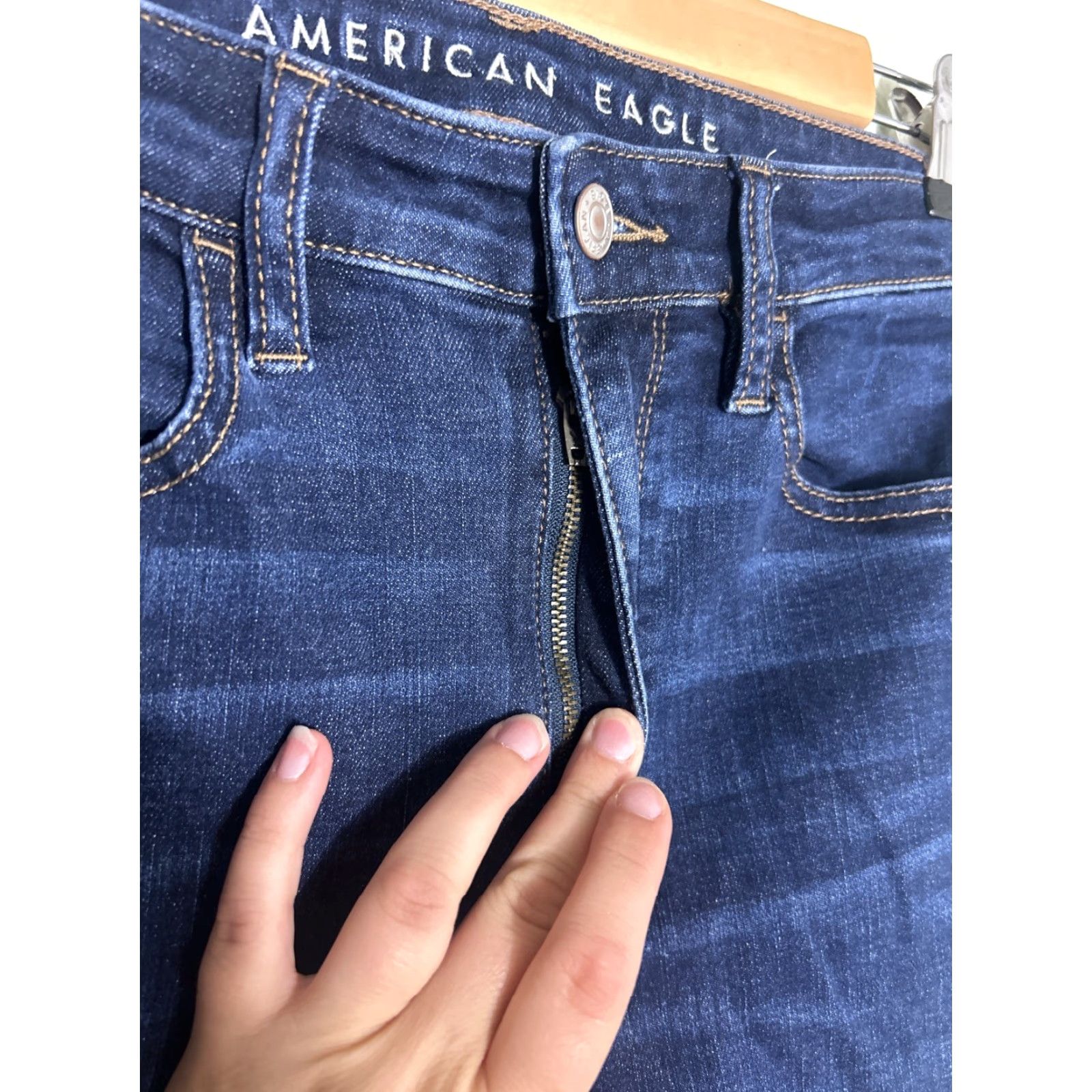 American Eagle Outfitters American Eagle Next Stretch Dark Wash Jeans Super Hi Rise Jegging 28x26 Size 6 Size 30" / US 8 / IT 44 - 6 Thumbnail