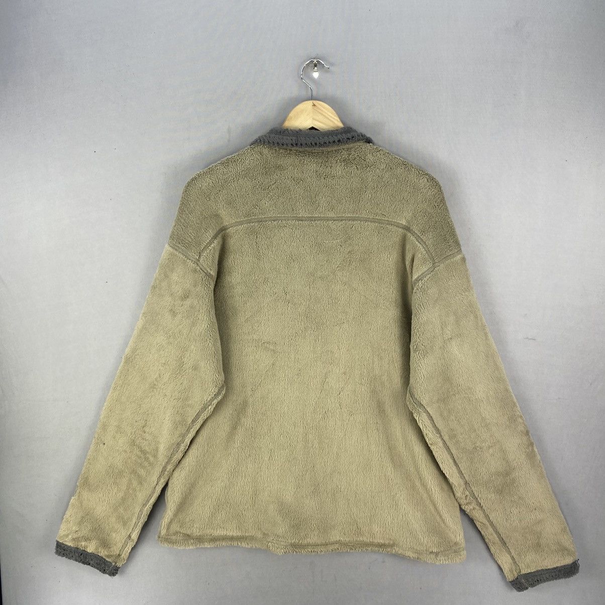 Patagonia Vintage Patagonia R2 Fleece Jacket Full Zip Beige Size US L / EU 52-54 / 3 - 4 Thumbnail
