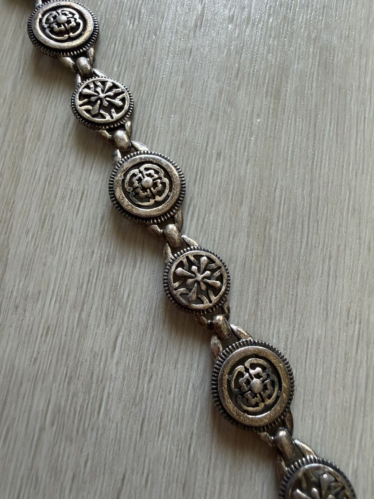 Vintage Vintage Sterling Silver Circle Link Bracelet Concha / Shield Size ONE SIZE - 7 Thumbnail