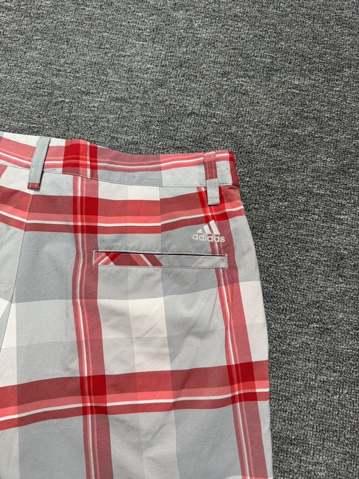 Adidas Adidas Golf Plaid Shorts Men's Size 32 Red Grey White Casual Size US 32 / EU 48 - 5 Thumbnail