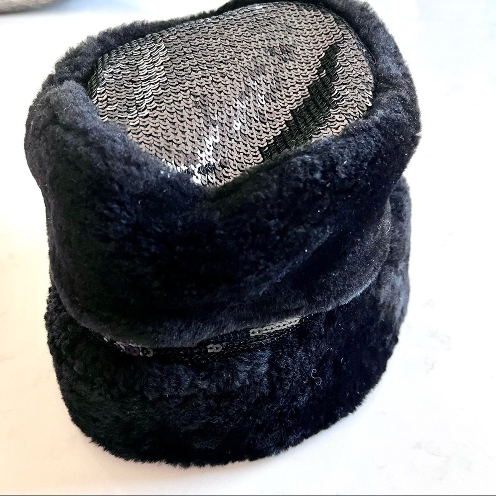 Ugg UGG Australia genuine sherling bucket hat with sequins Size ONE SIZE - 1 Thumbnail