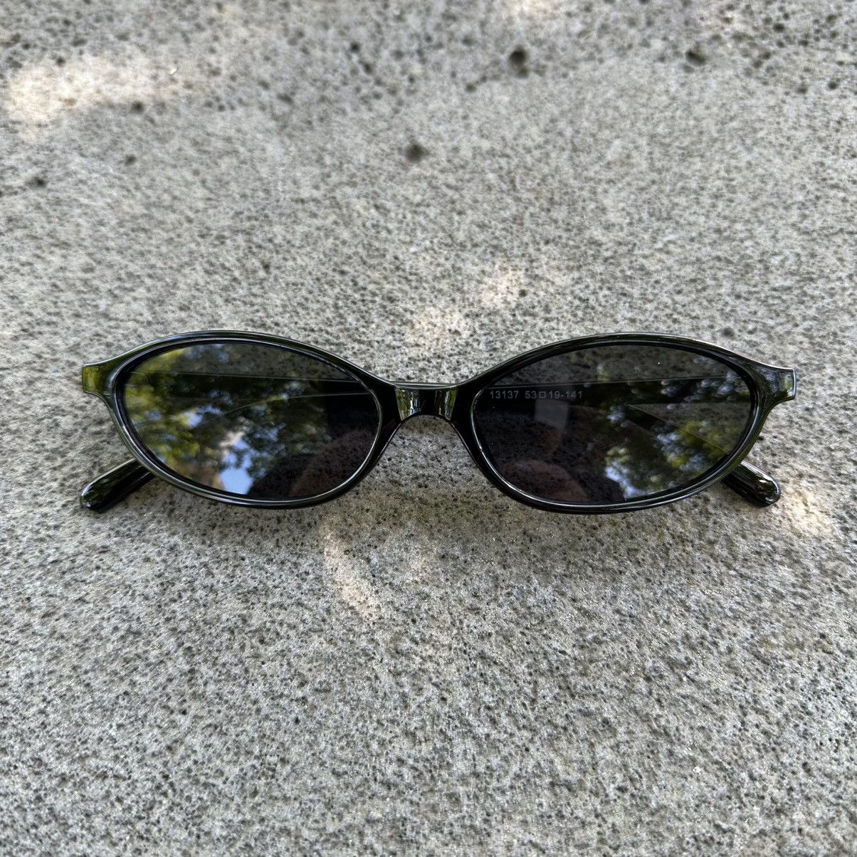 Other Y2K Unisex Sunglasses Retro Fashion Shades LE13137-03 Size ONE SIZE - 1 Thumbnail