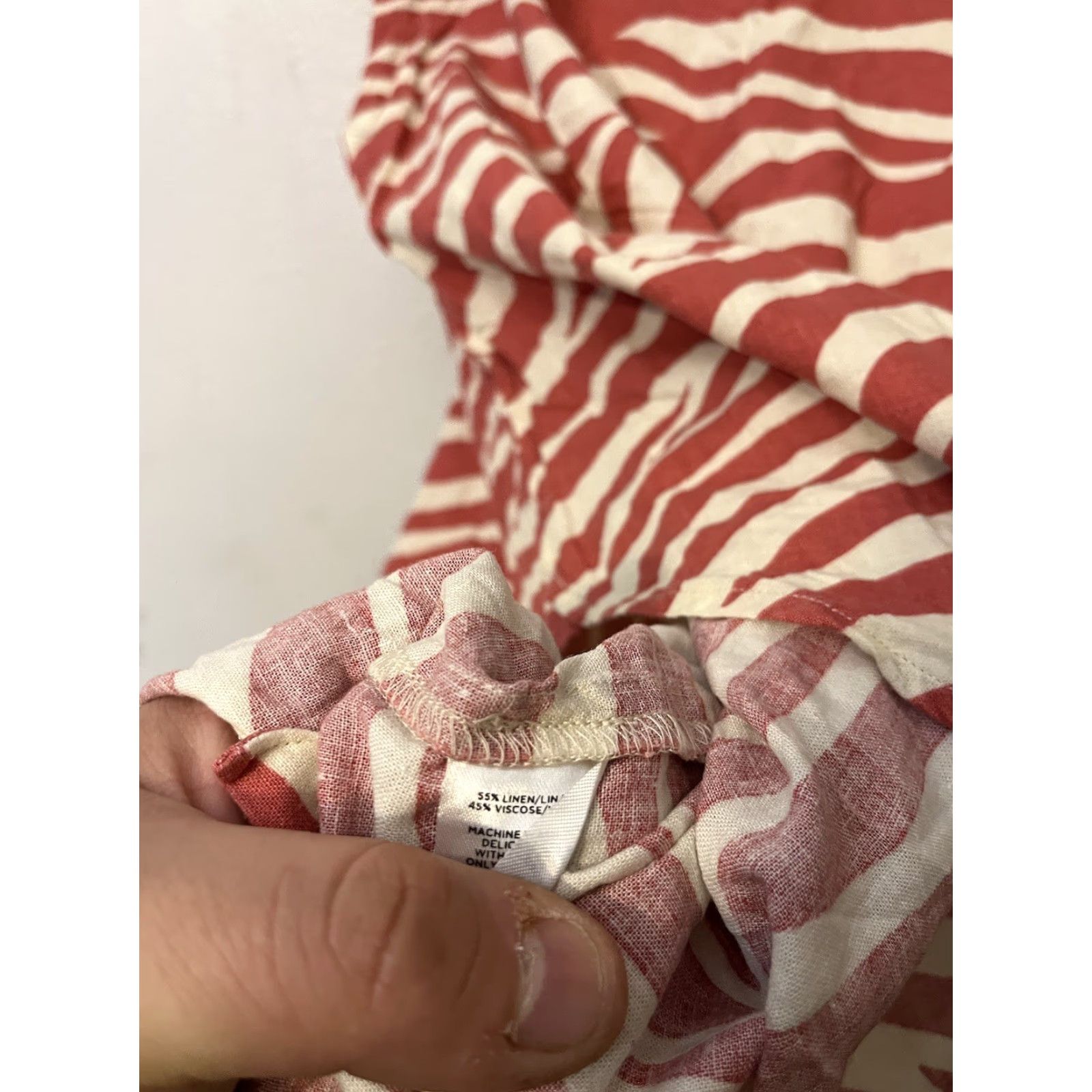Vintage Ann Taylor Shirt Blouse Zebra Linen Blend Red Ivory L Women's Large Top Size L / US 10 / IT 46 - 4 Thumbnail