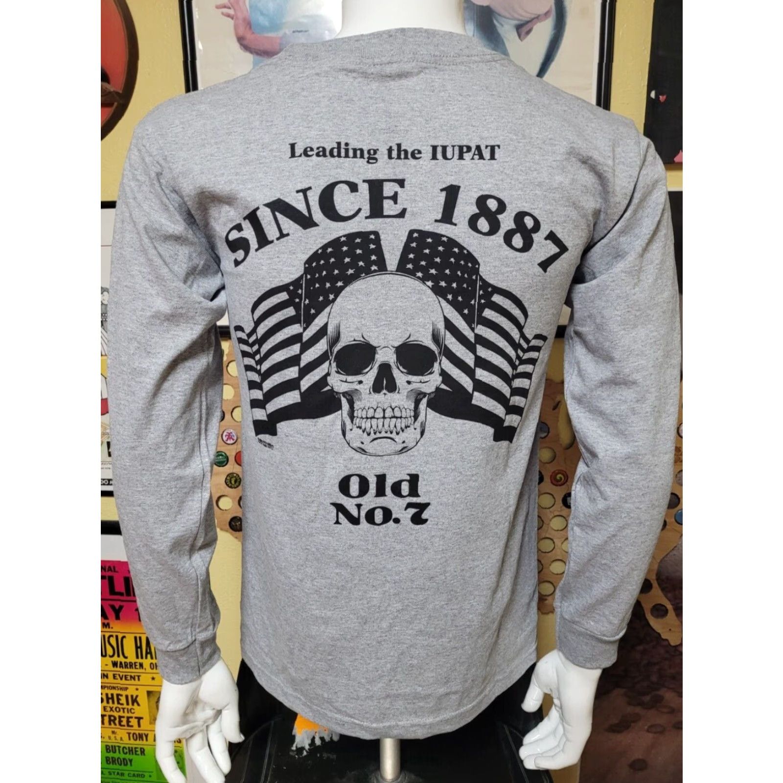 Vintage IUPAT Local 7 Long Sleeve T Shirt Bayside Gray Cotton Blend Skull Union Graphic Tee Men S Short description? Size US S / EU 44-46 / 1 - 3 Thumbnail