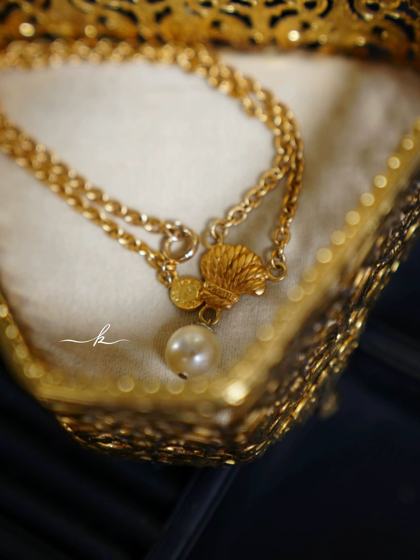 Celine Celine Vintage Pearl Shell Necklace Size ONE SIZE - 6 Thumbnail