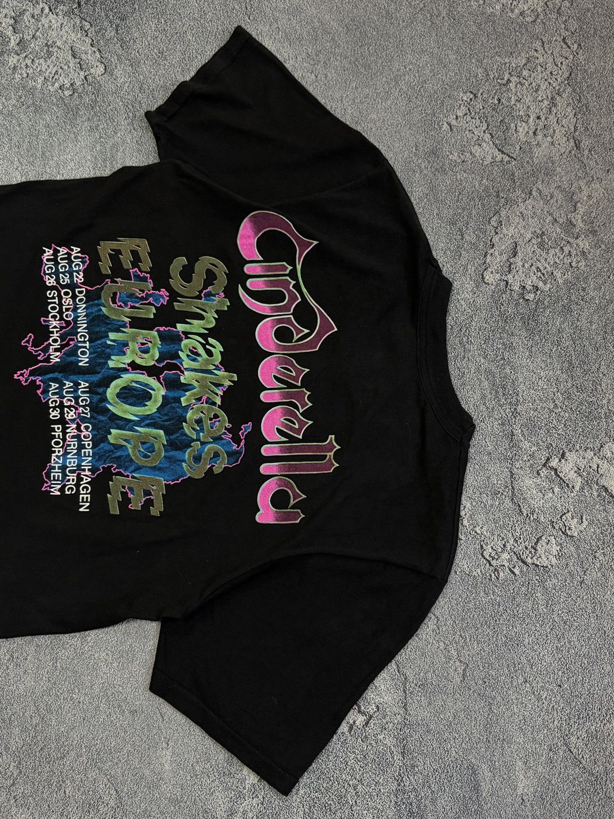 Vintage Vintage Cinderella Band Shakes Europe Tour T-Shirt Medium Size US M / EU 48-50 / 2 - 7 Thumbnail