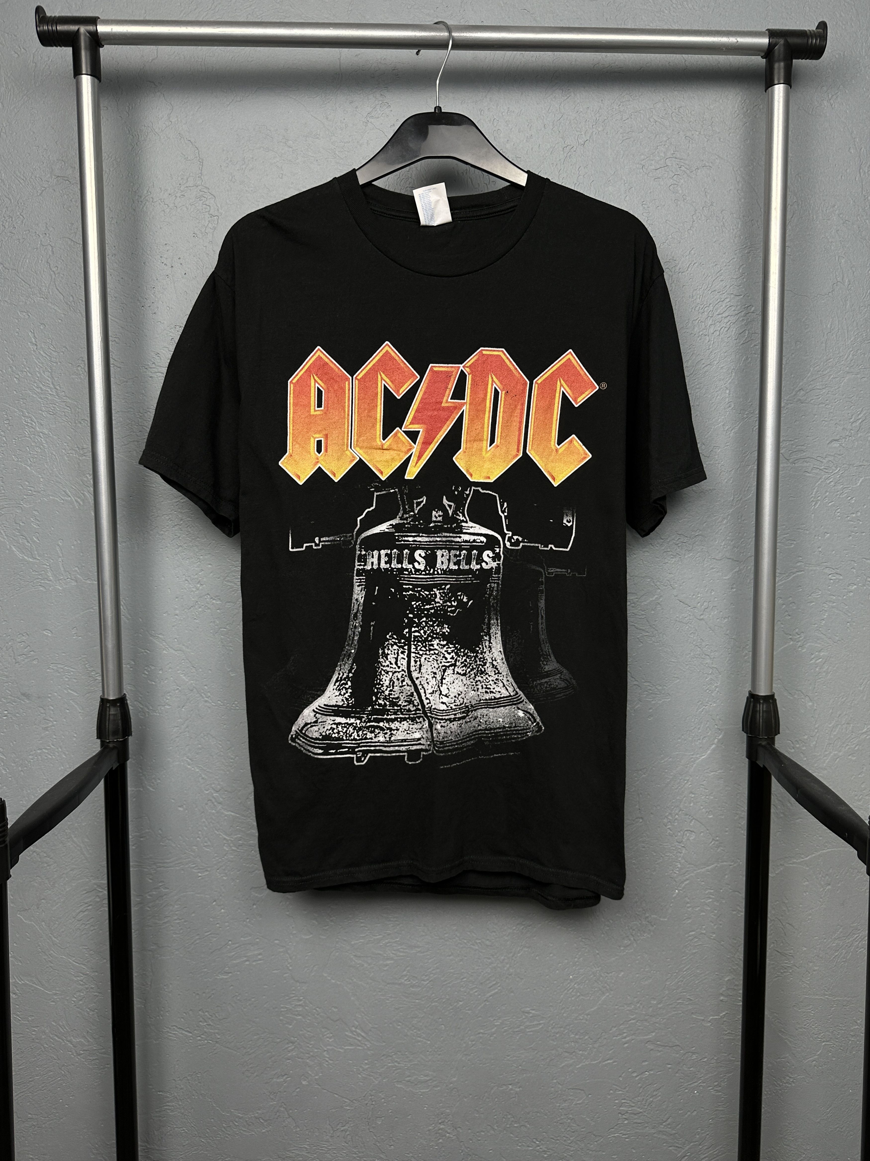 AC/DC × Band Tees AC DC Hells Bells Vintage Rock Band T-Shirt Size US L / EU 52-54 / 3 - 1 Thumbnail
