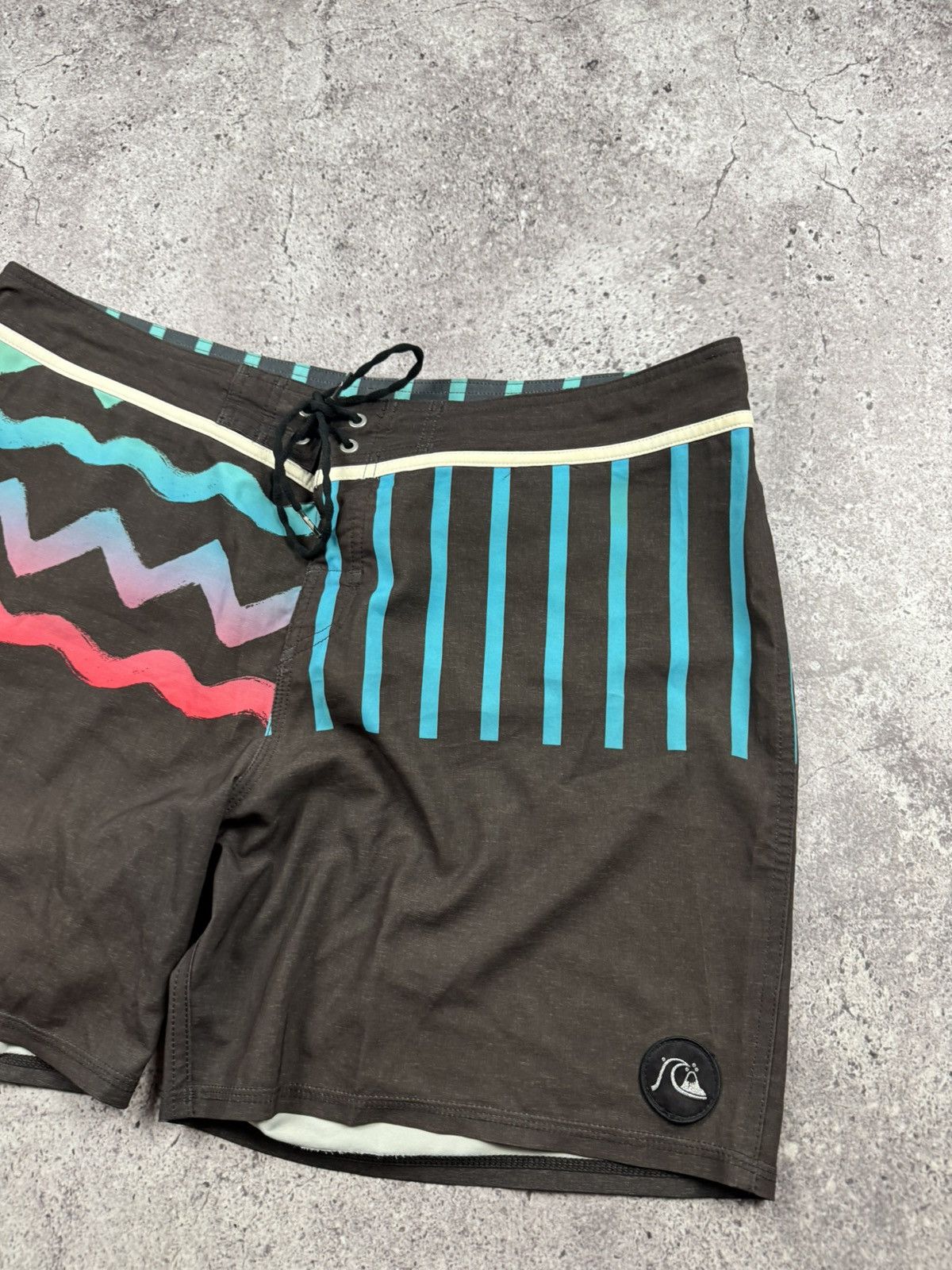 Quiksilver VINTAGE Y2K QUICKSILVER FADED MULTICOLOUR SHORTS BILLABONG Size US 38 / EU 54 - 2 Thumbnail