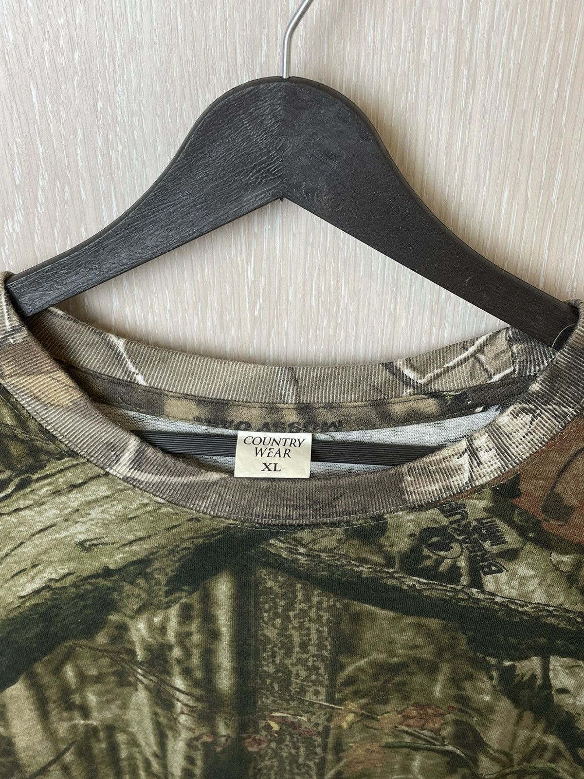 Mossy Oaks × Realtree × Vintage Vintage Real Tree Camouflage Mossy Oak T Shirt Size US XL / EU 56 / 4 - 6 Thumbnail