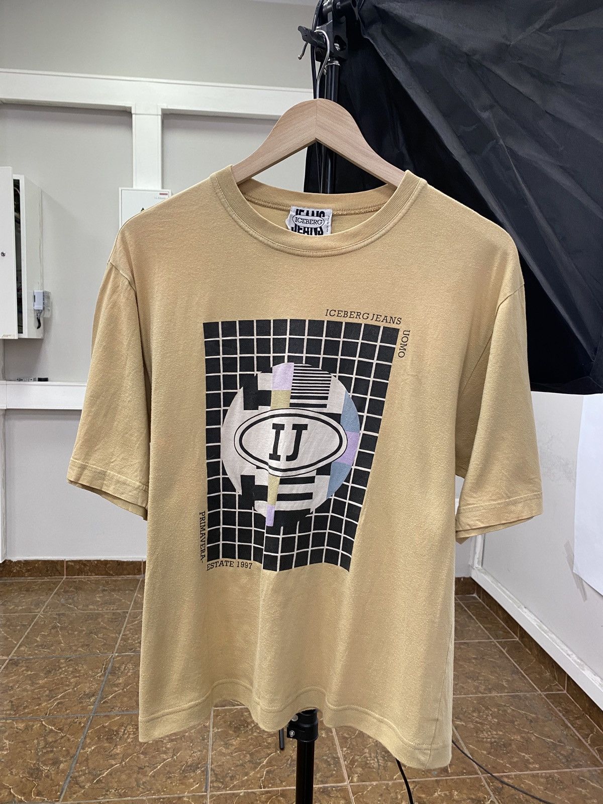 Iceberg Vintage 1997 Iceberg Primavera T-Shirt Rare Retro Hype Y2K Size US M / EU 48-50 / 2 - 1 Thumbnail