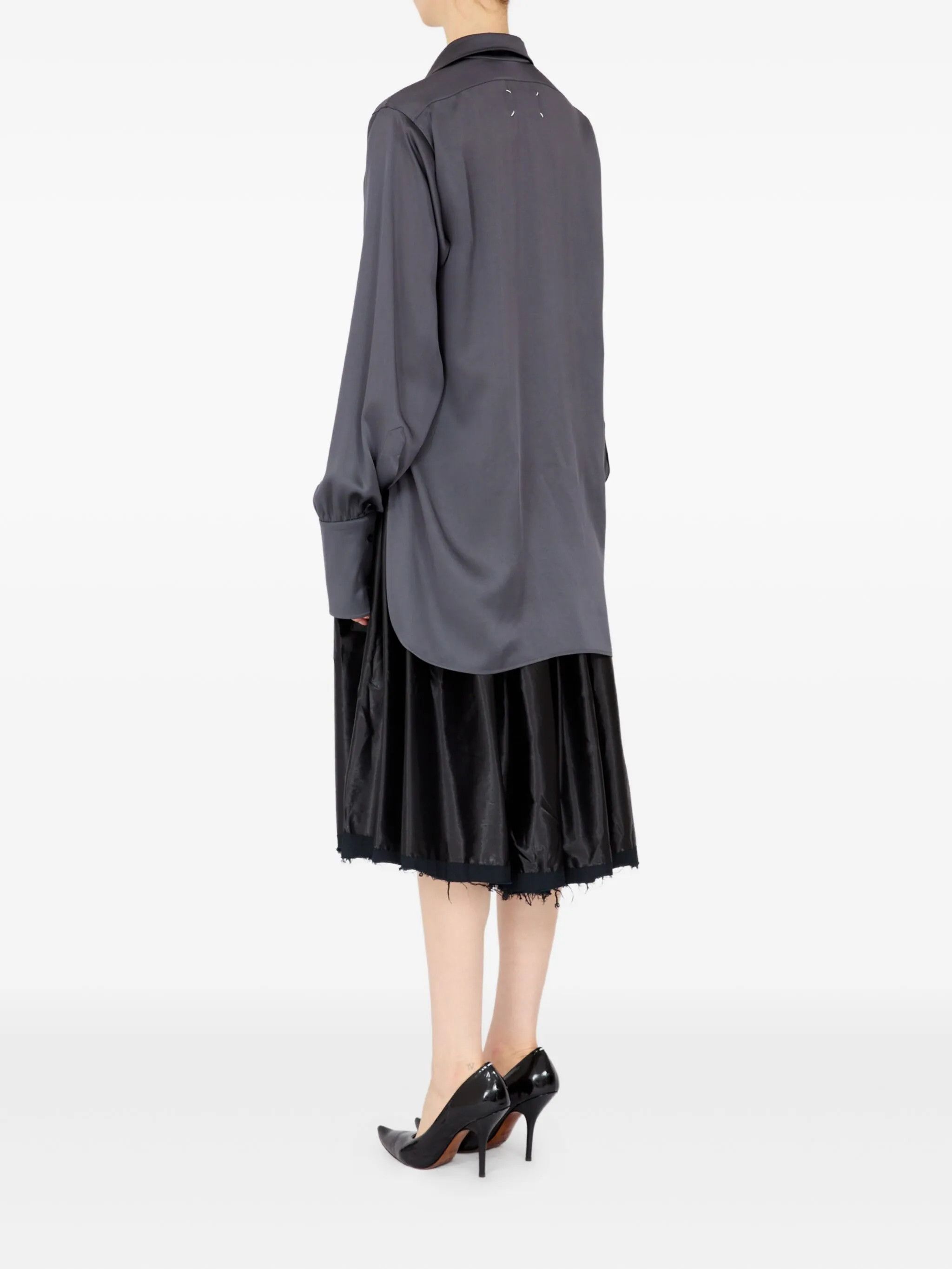 Maison Margiela o1w1db10526 Long-sleeved Satin Shirt in Dark Grey Size S / US 4 / IT 40 - 4 Thumbnail