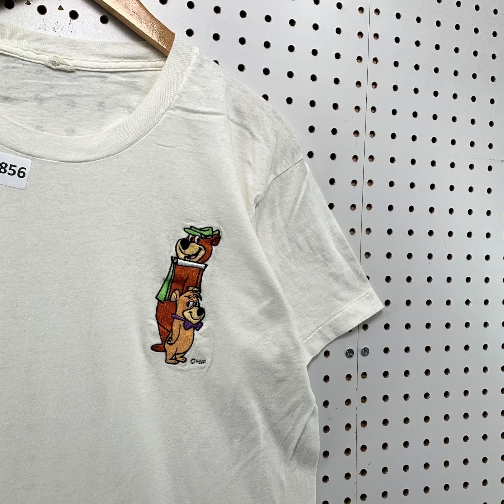 Vintage VINTAGE 80s Yogi Bear Shirt Mens Large White Single Stitch Short Sleeve Size US L / EU 52-54 / 3 - 5 Thumbnail