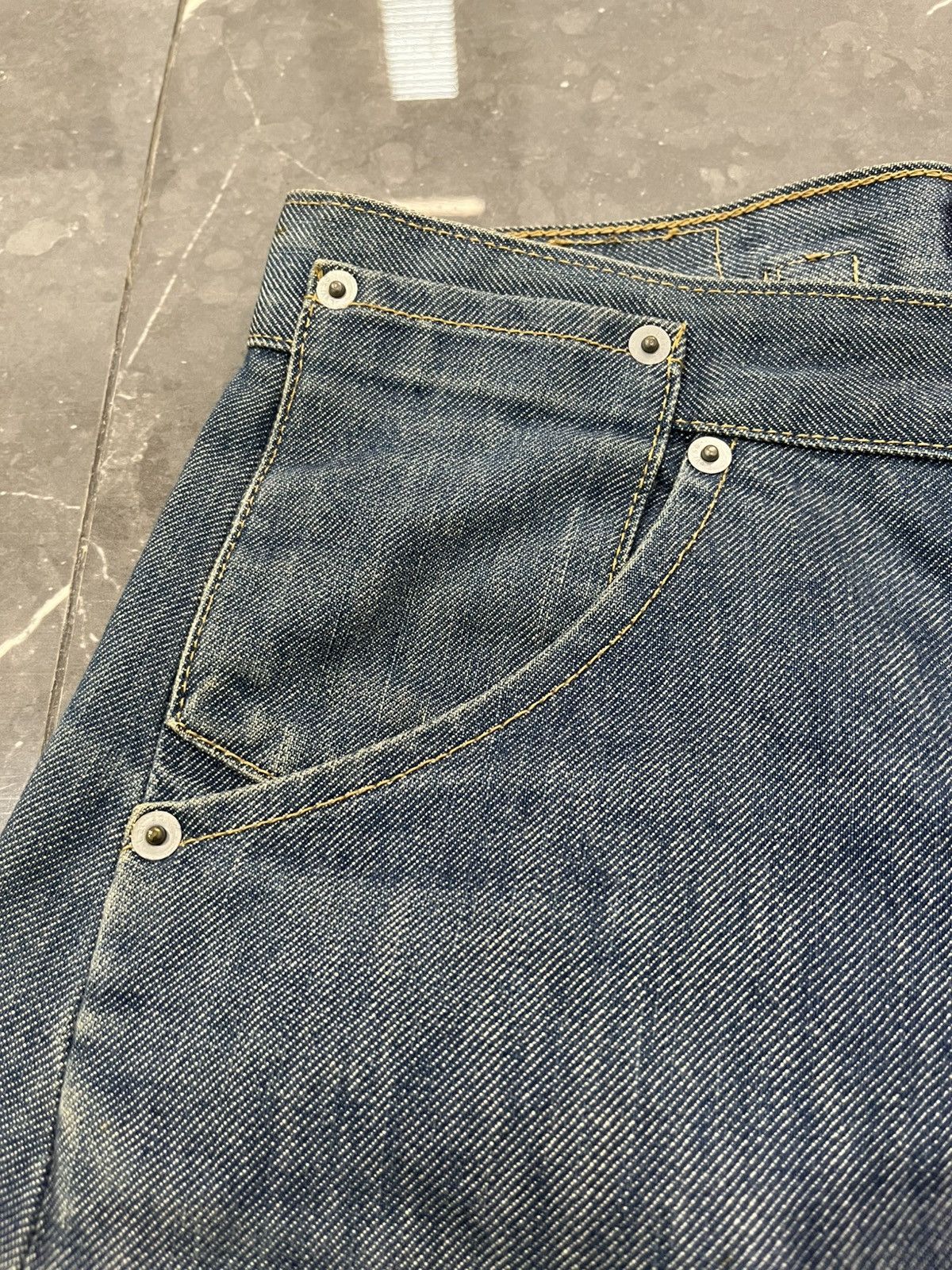 Levi's Levis engineered buckel back jeans Size US 30 / EU 46 - 8 Thumbnail