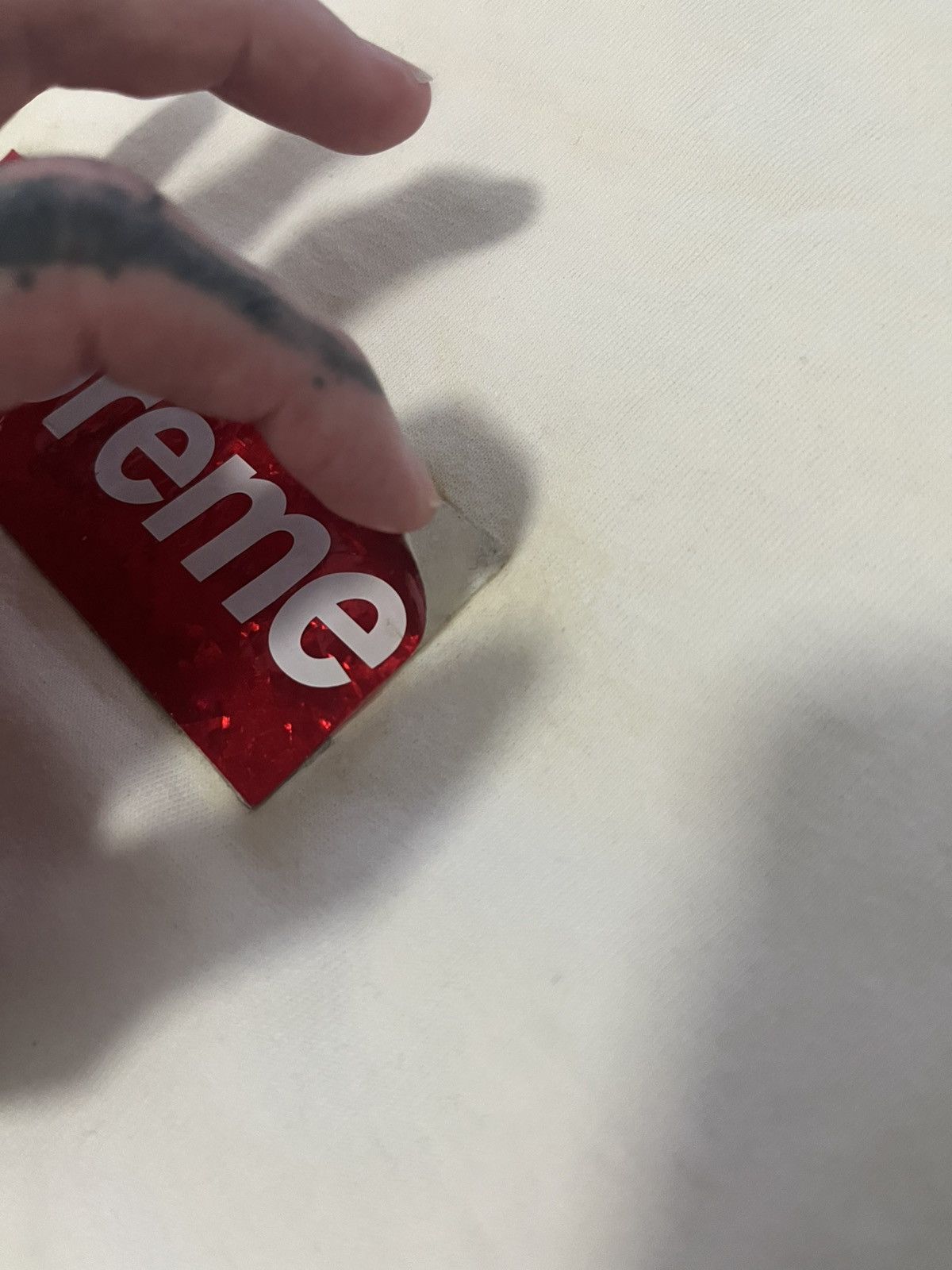 Supreme Supreme holographic box logo tee red Size US L / EU 52-54 / 3 - 4 Thumbnail