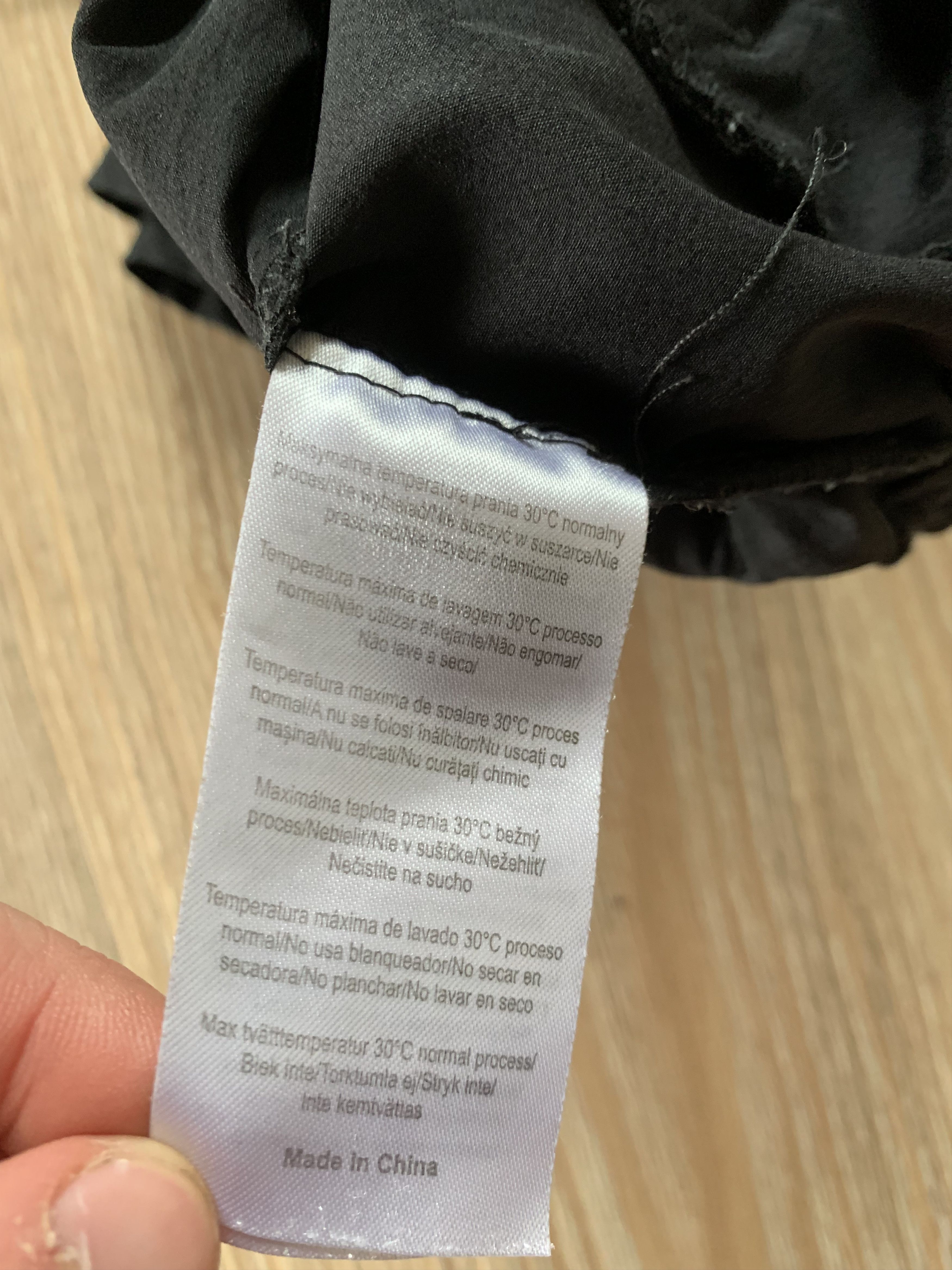 Other Faded Black Multi Pocket Shorts Size US 32 / EU 48 - 8 Thumbnail