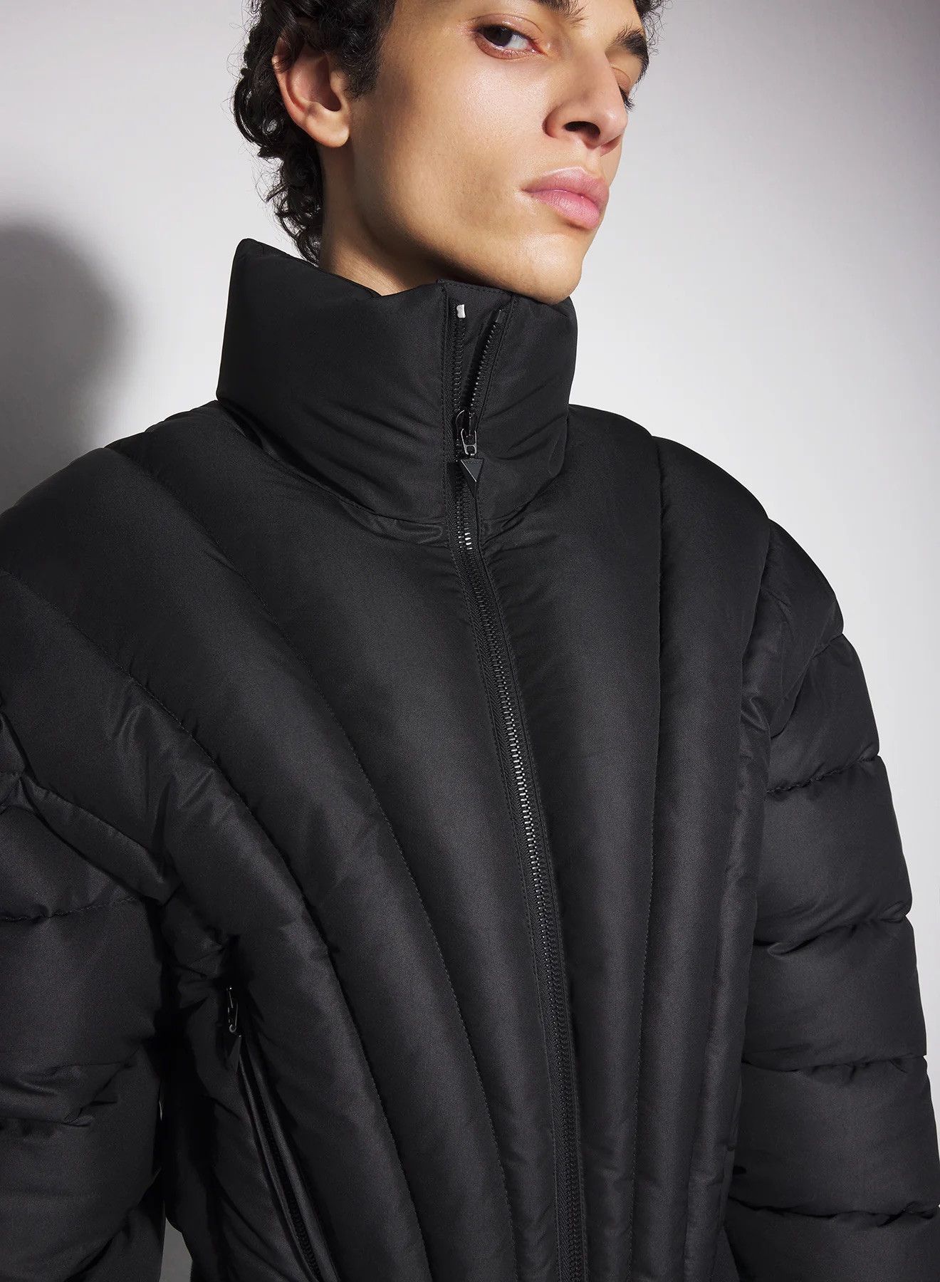 Mugler Mugler cropped bomber Size US M / EU 48-50 / 2 - 5 Thumbnail