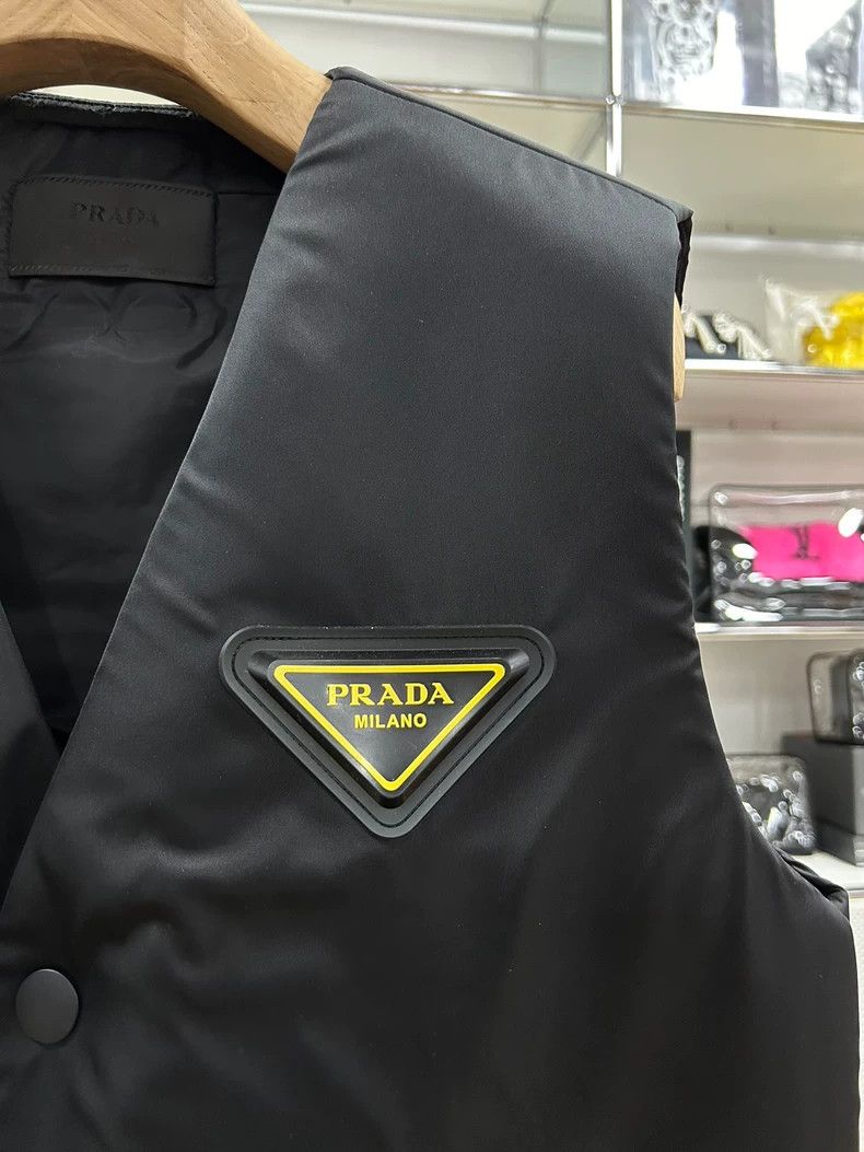 Prada Prada Black cotton vest vest 2501-Nextarrow Size US M / EU 48-50 / 2 - 2 Thumbnail