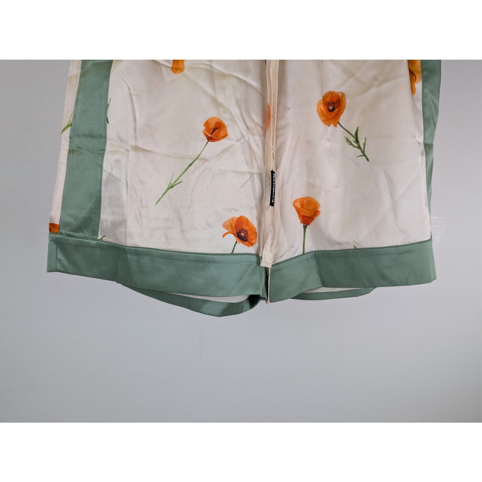 Nahmias o1rshd1 CC20 Colorblock Poppy Silk Shorts in Poppy/Ivory Size US 32 / EU 48 - 4 Thumbnail