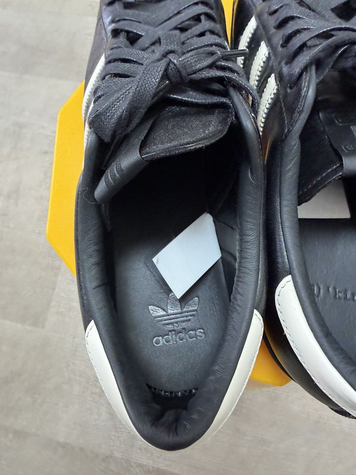 Adidas × Kith Kith Adidas SuperStar Size US 11 / EU 44 - 7 Thumbnail