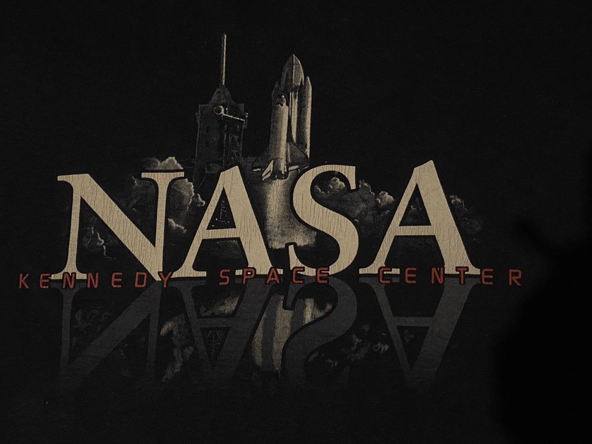 NASA × Vintage Vintage 00s NASA Kennedy Space Center T Shirt Tee Size L Size US M / EU 48-50 / 2 - 3 Thumbnail