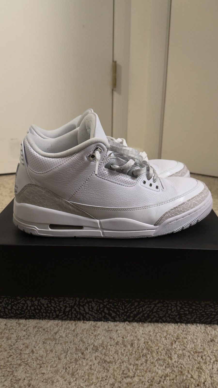 Jordan Brand Jordan 3 Pure Money Size US 10 / EU 43 - 5 Thumbnail